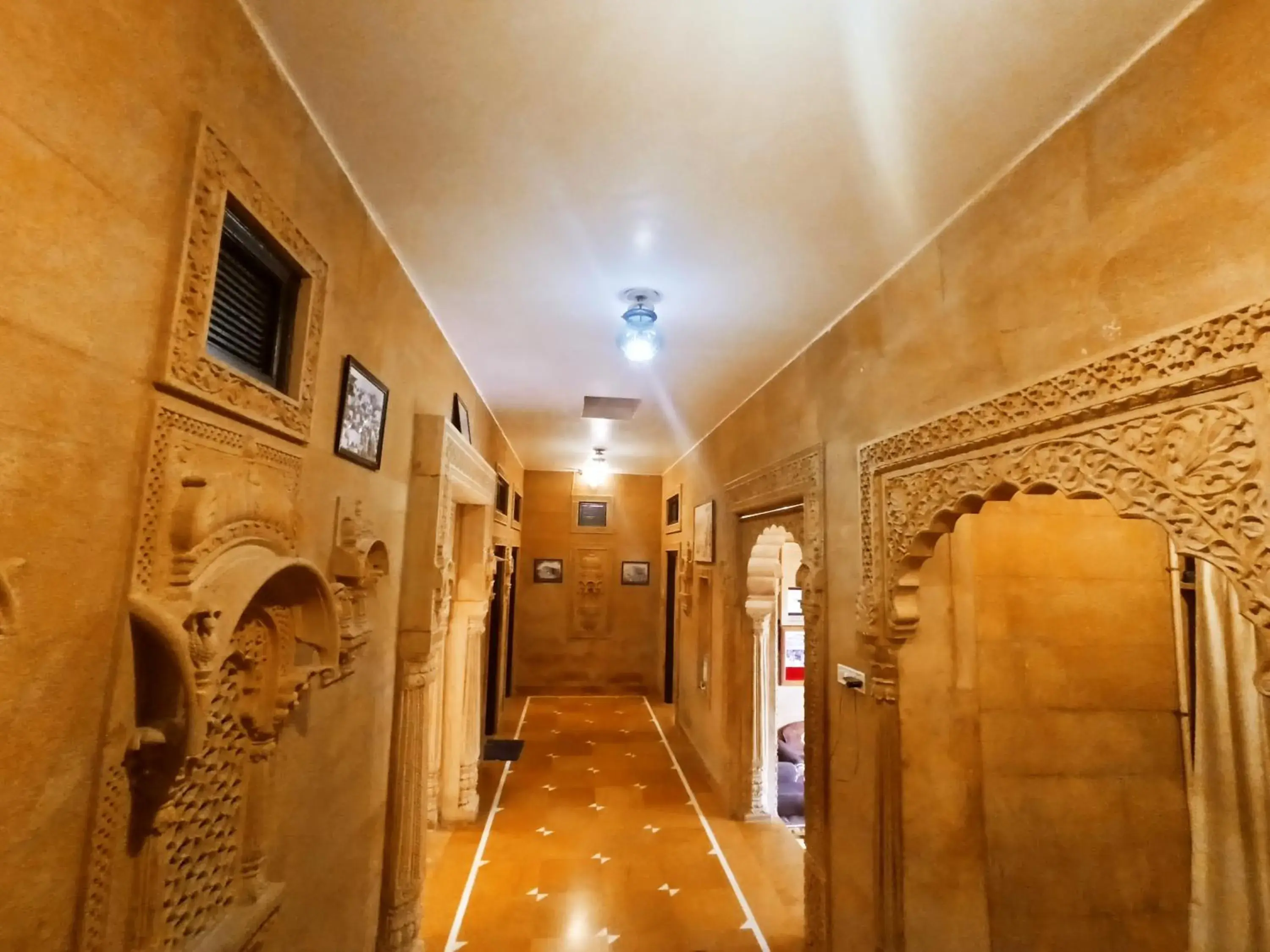 Inner courtyard view in Hotel Royal Haveli