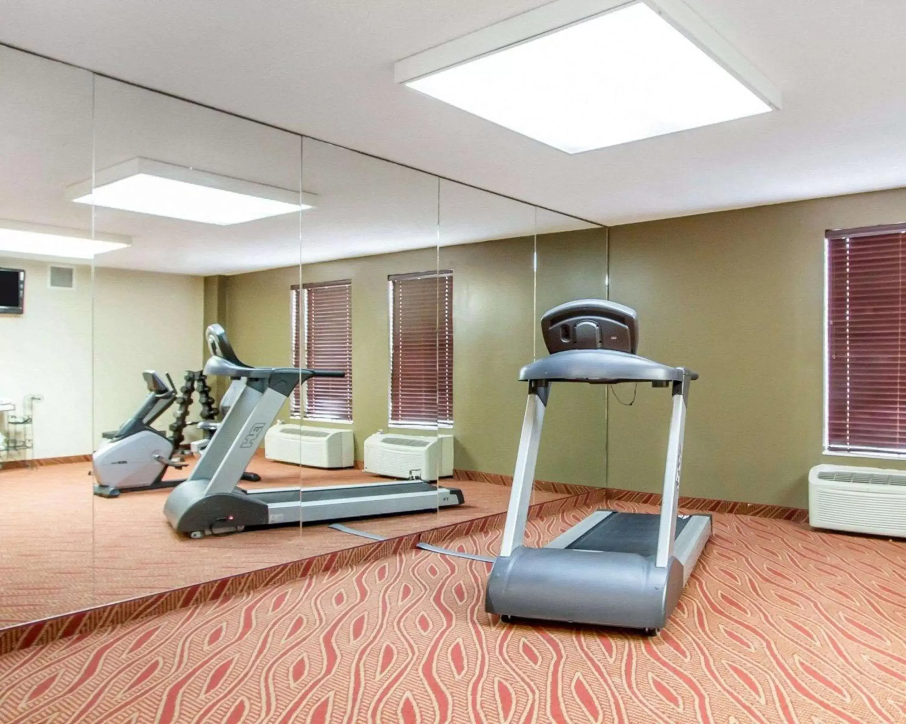 Fitness centre/facilities, Fitness Center/Facilities in Comfort Inn Poplar Bluff North