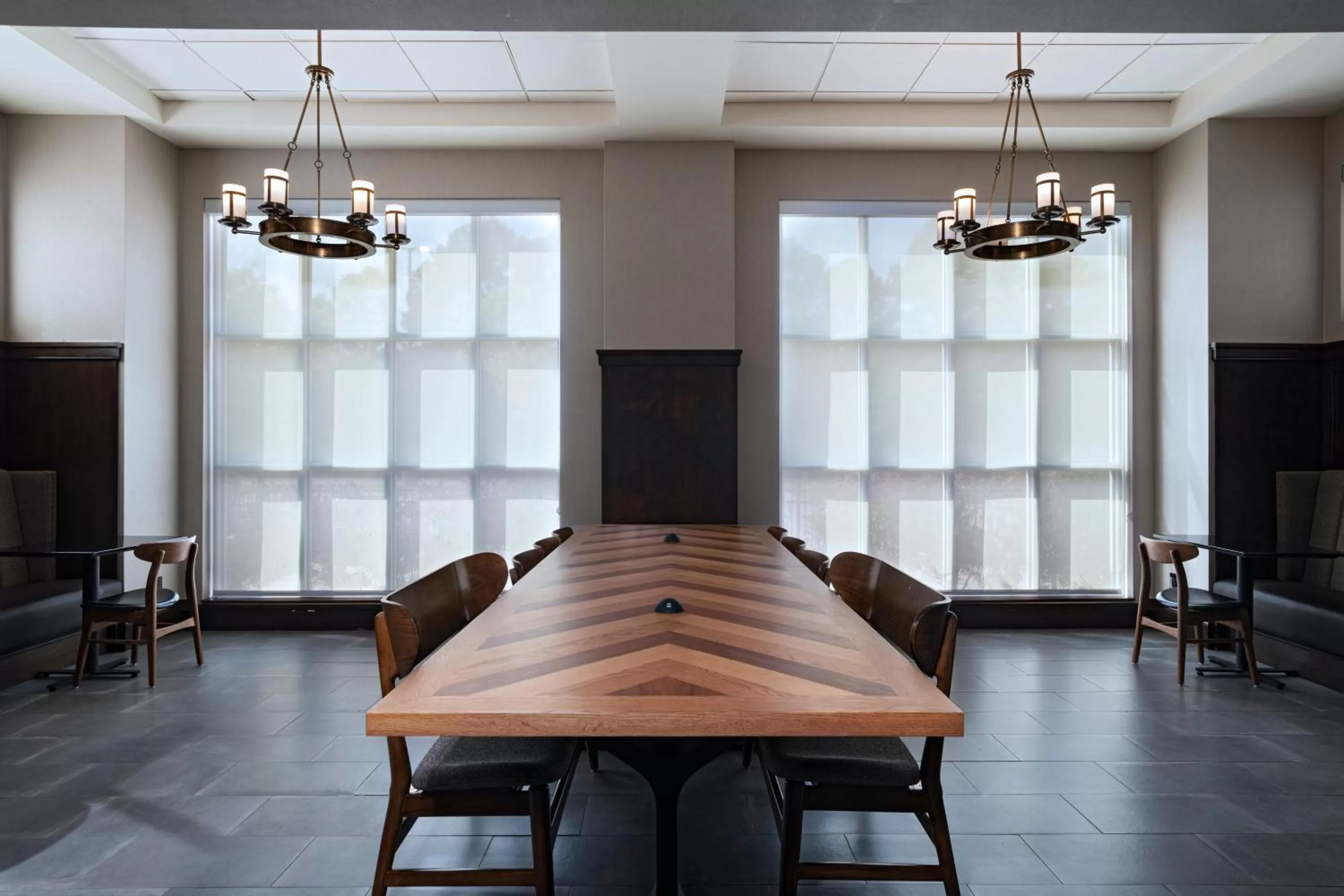 Seating area in Four Points by Sheraton Houston West