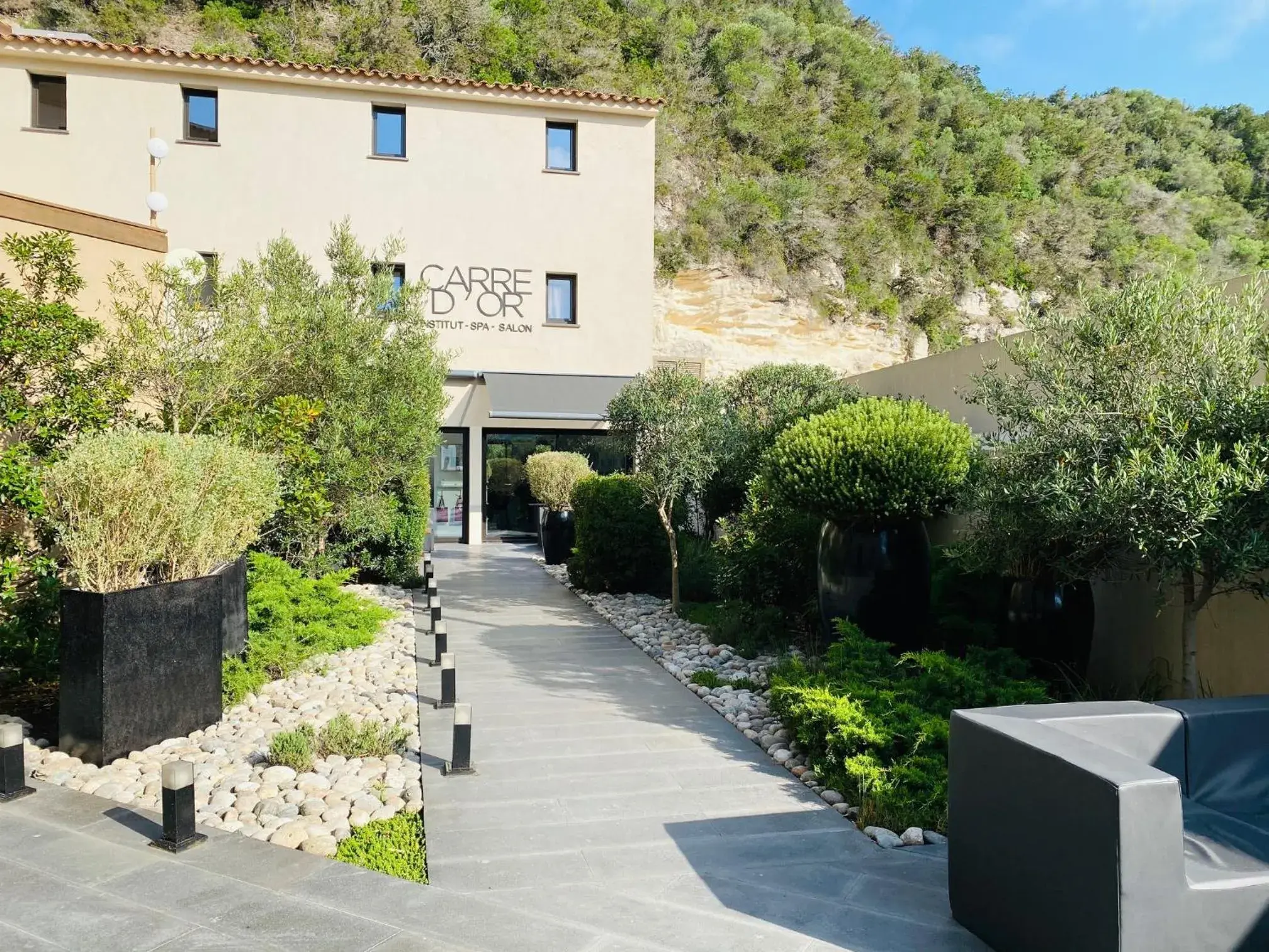 Facade/entrance, Property Building in Hotel Centre Nautique