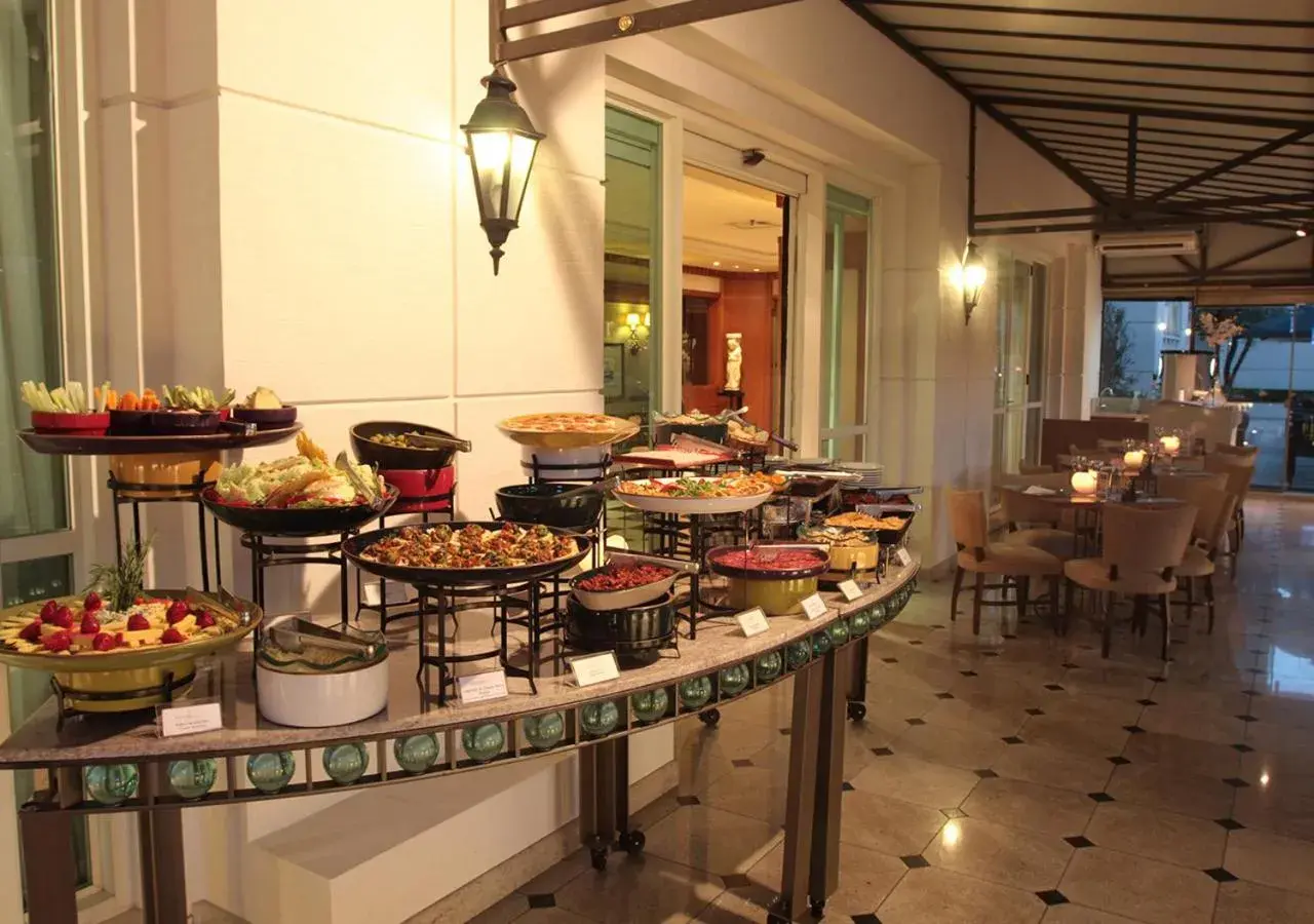 Lounge or bar in Gran Estanplaza Berrini Lounge or bar in Gran Estanplaza Berrini