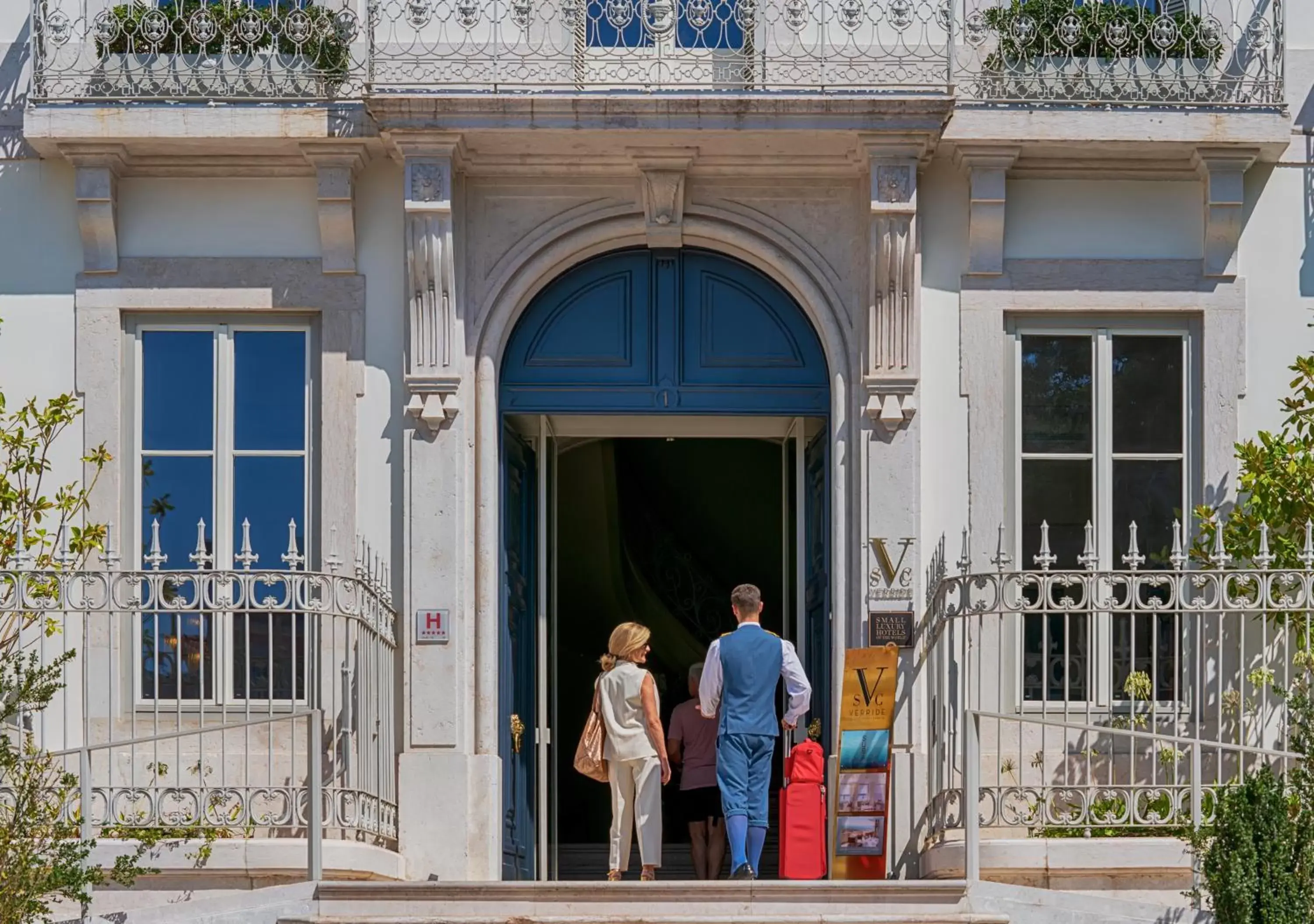 Facade/entrance in Verride Palácio Santa Catarina