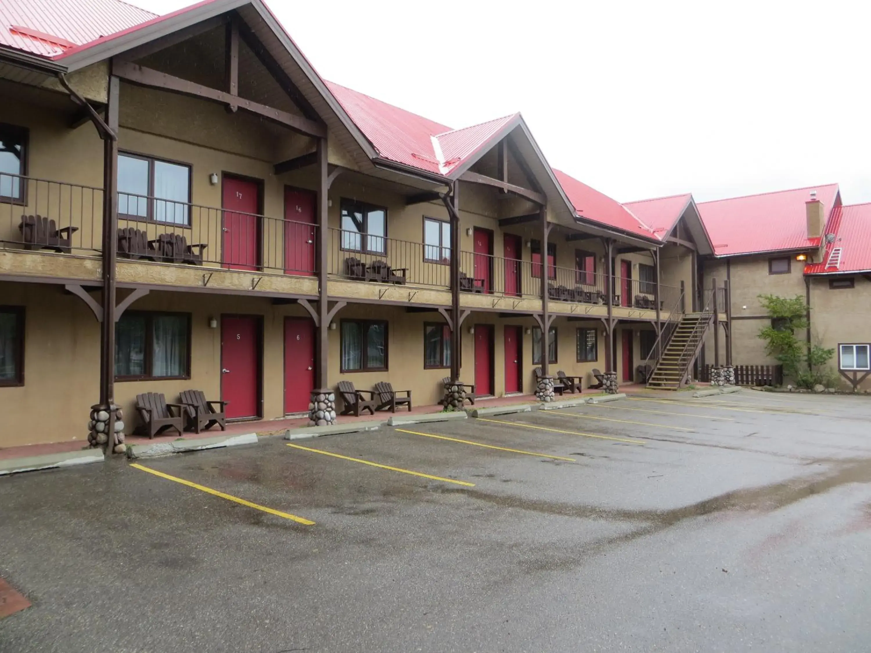 Facade/entrance, Property Building in Aspen Village