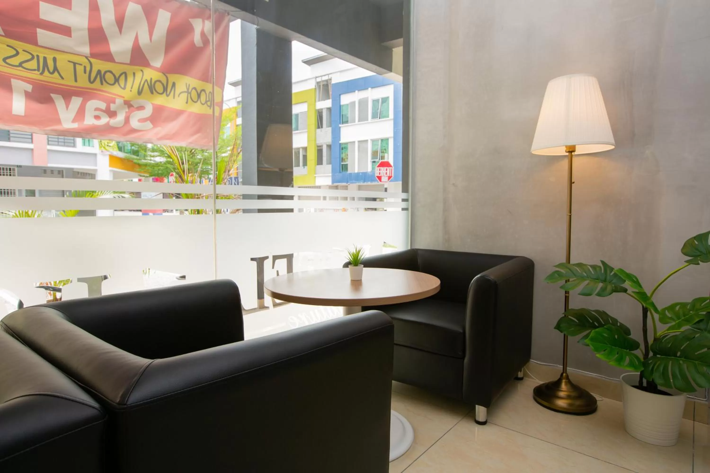 Seating area in 1 Hotel Signature