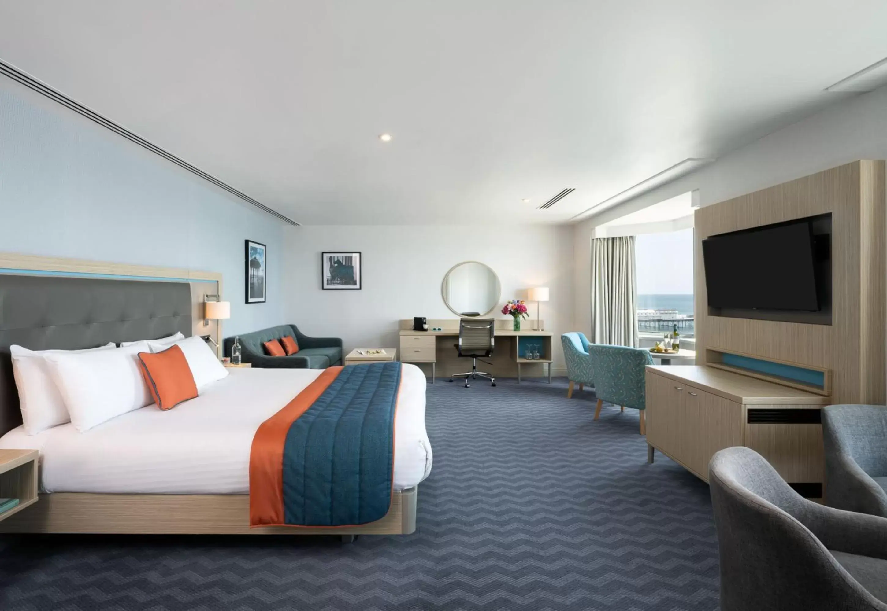 Bed in Leonardo Royal Hotel Brighton Waterfront - Formerly Jurys Inn