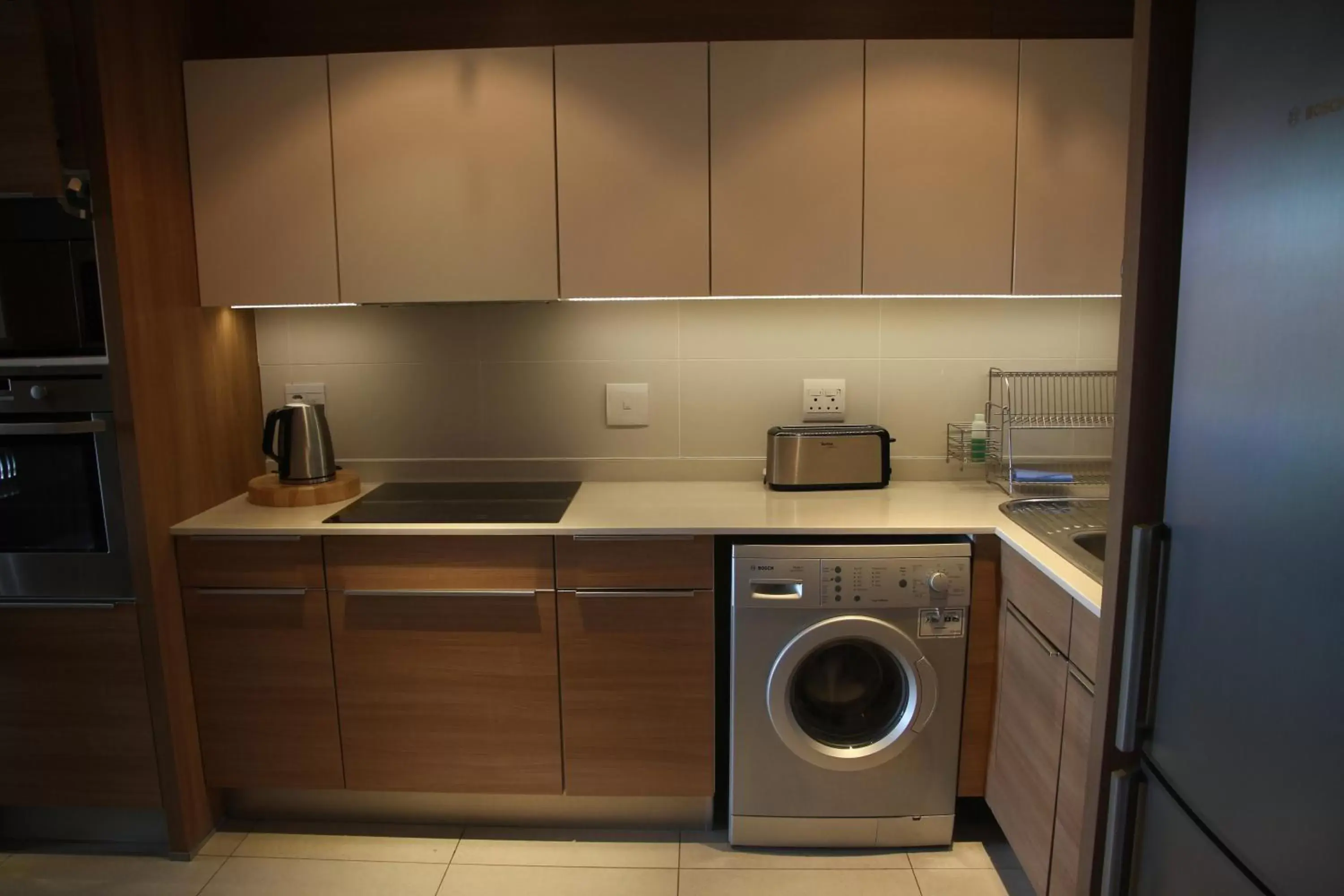 Kitchen or kitchenette, Kitchen/Kitchenette in The Residences at Crystal Towers