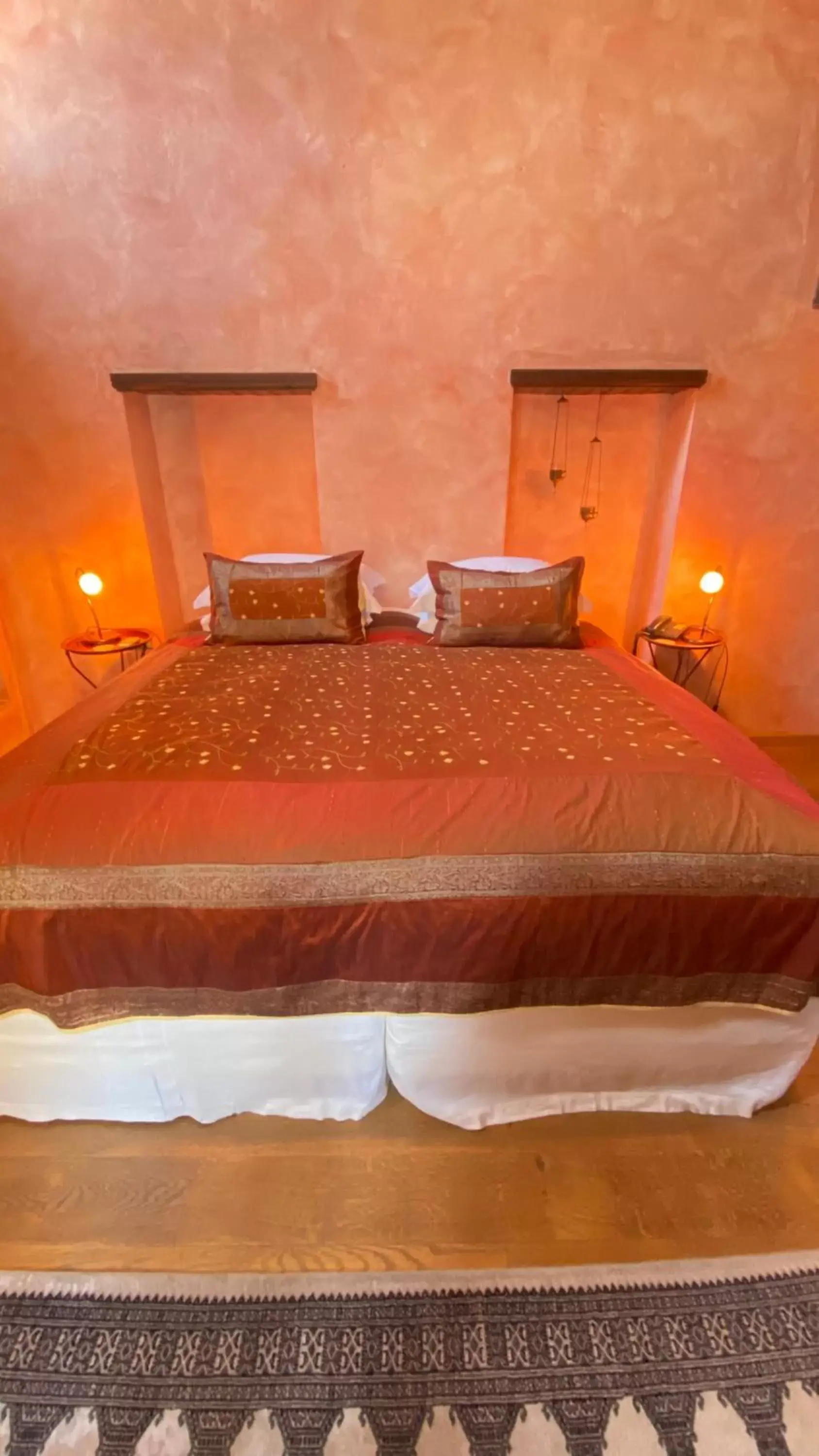 Bed in Spirit Of The Knights Boutique Hotel