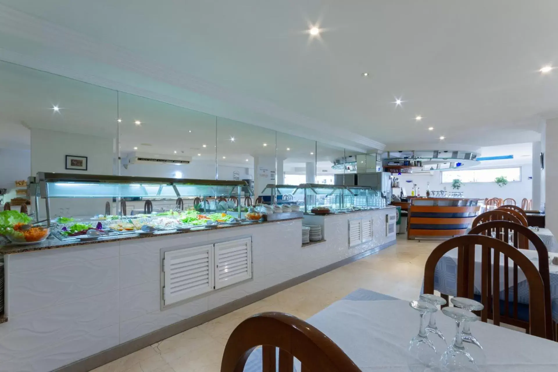 Restaurant/places to eat in Apartamentos Pez Azul Restaurant/places to eat in Apartamentos Pez Azul