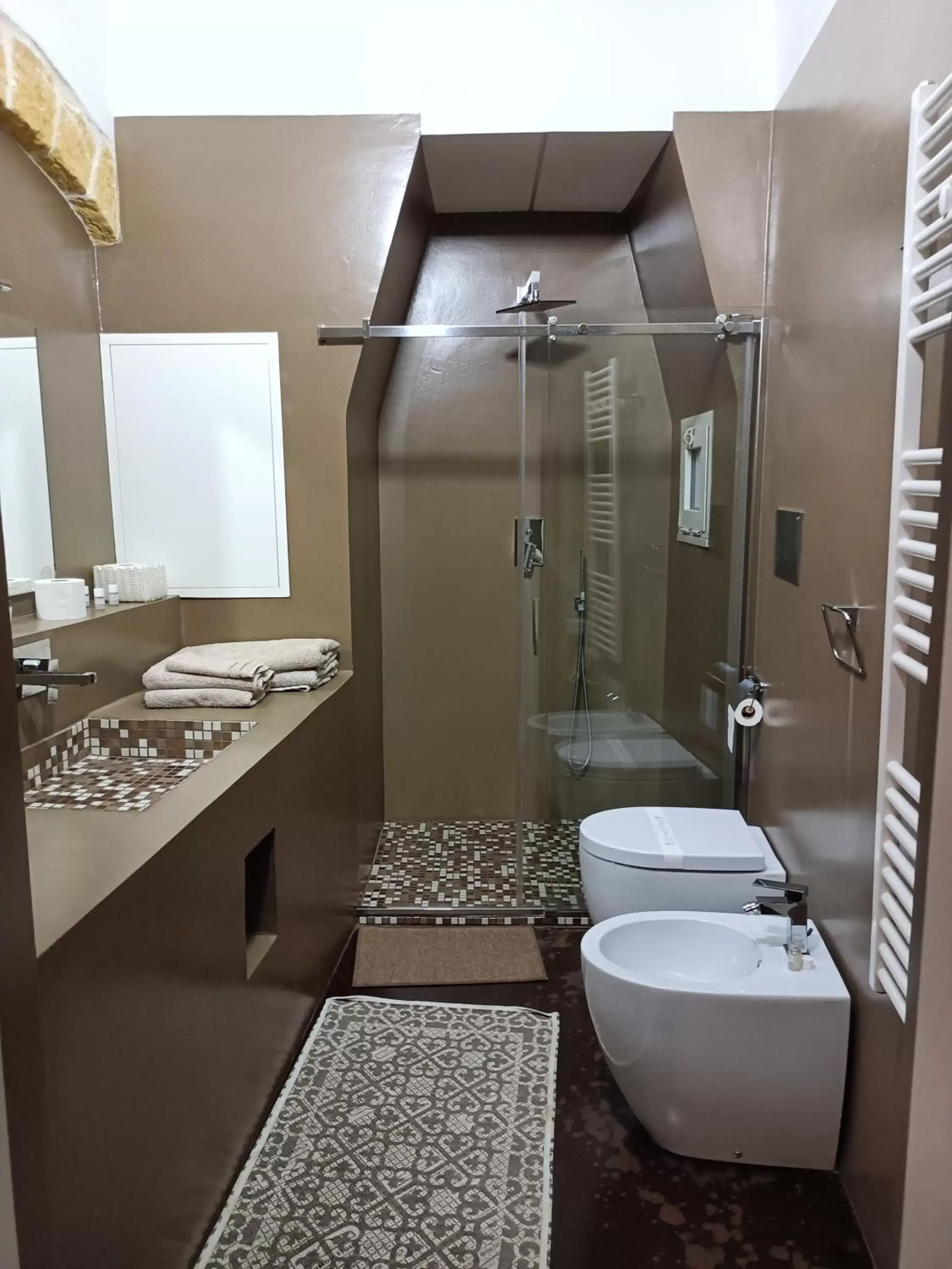 Bathroom in Santandrea suites