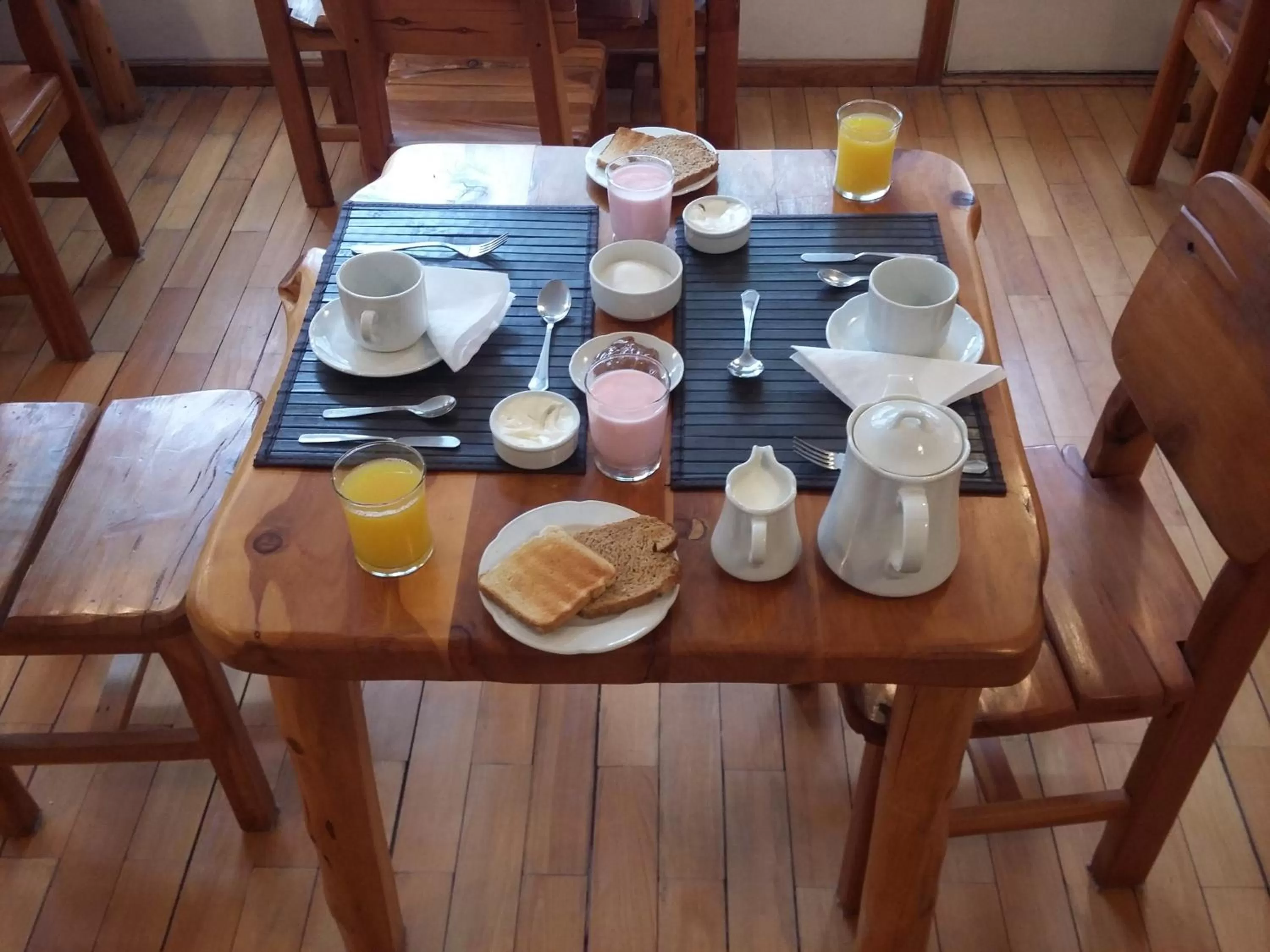 Coffee/tea facilities in Hosteria Lekun Lekun