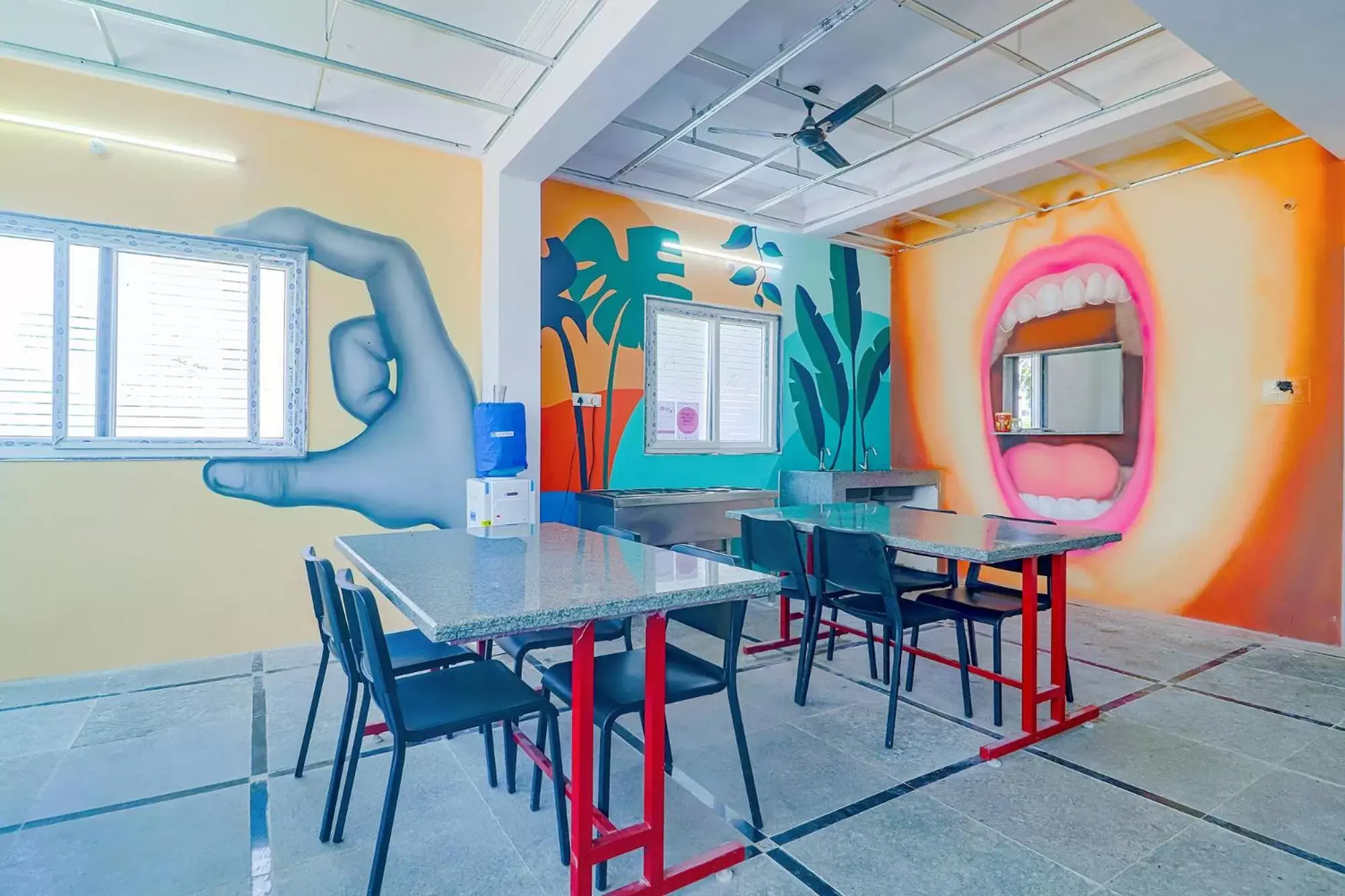 Restaurant/places to eat in FabHotel Broholic Suites - Nr US Consulate, Financial District Restaurant/places to eat in FabHotel Broholic Suites - Nr US Consulate, Financial District