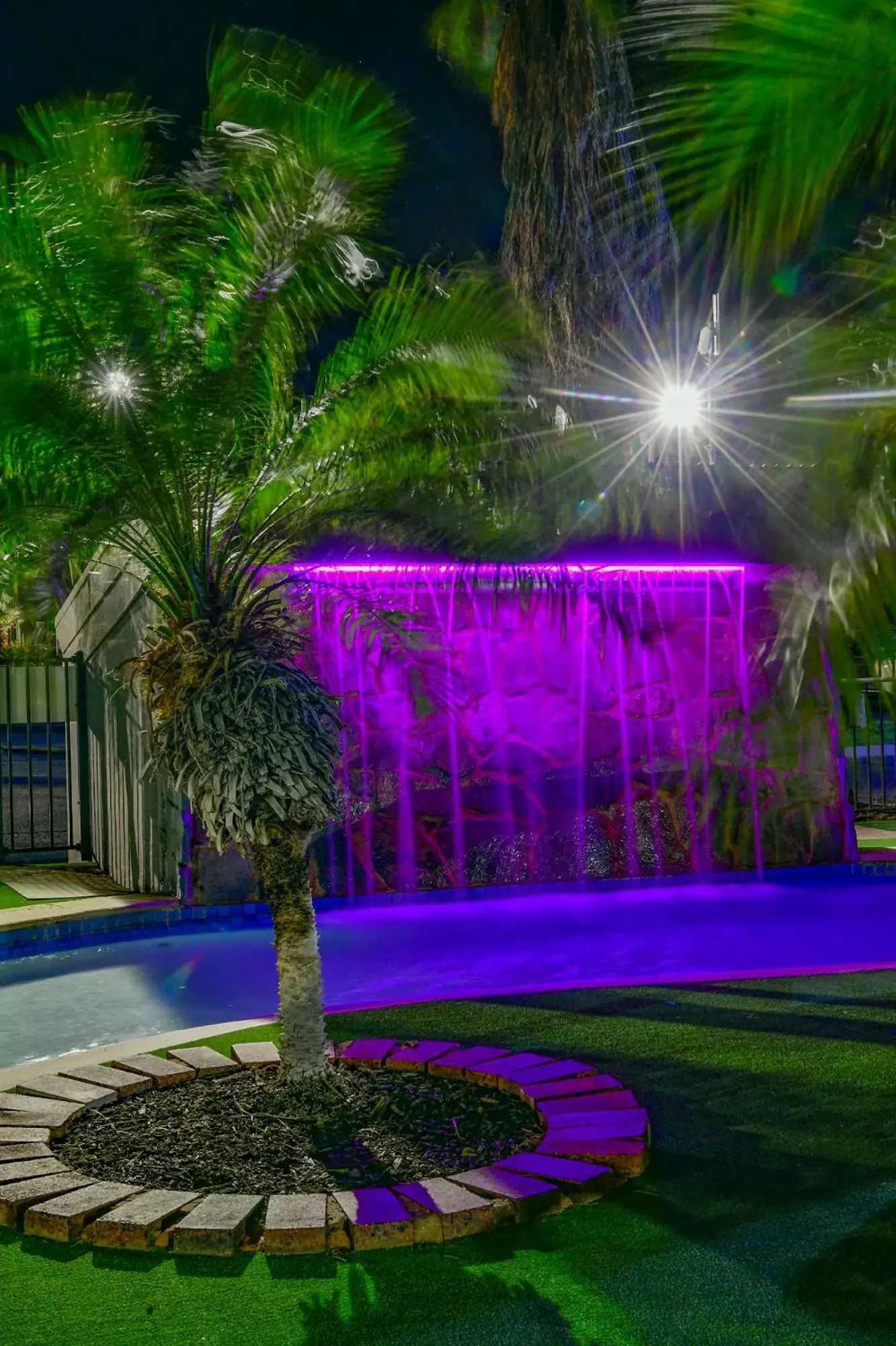 Swimming Pool in Desert Palms Alice Springs