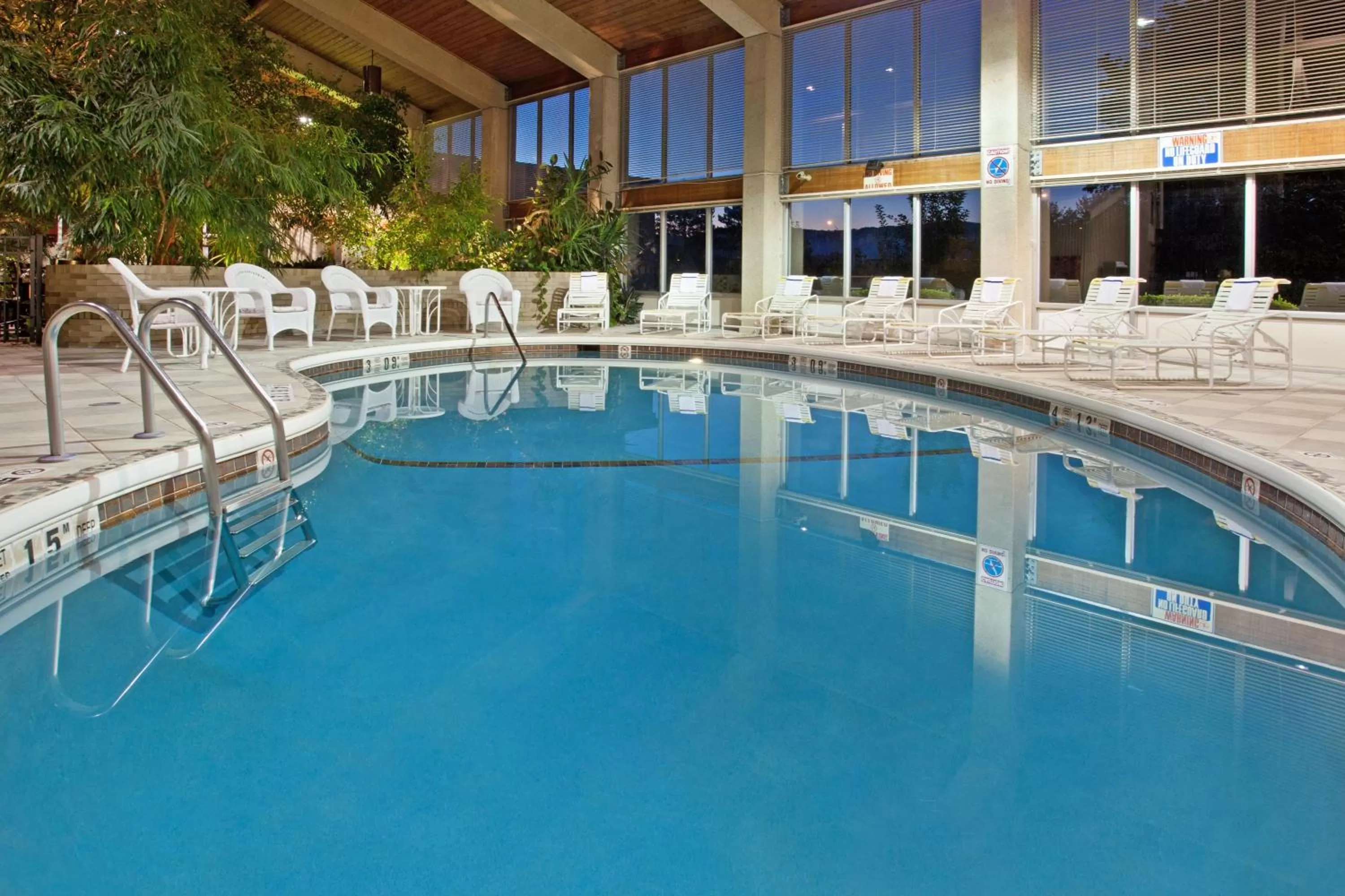 Swimming pool in Days Inn by Wyndham Warren