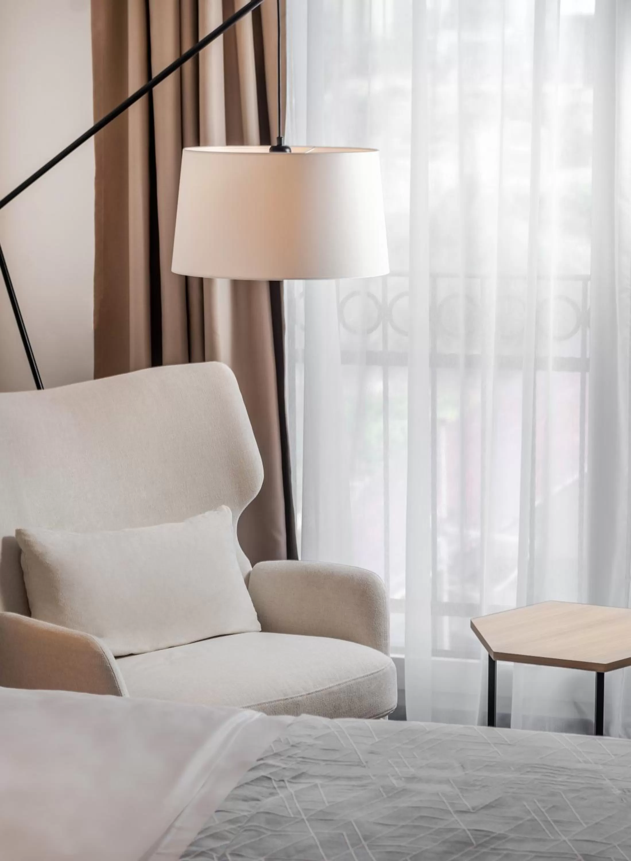 Bedroom, Bed in Lazure Hotel & Marina