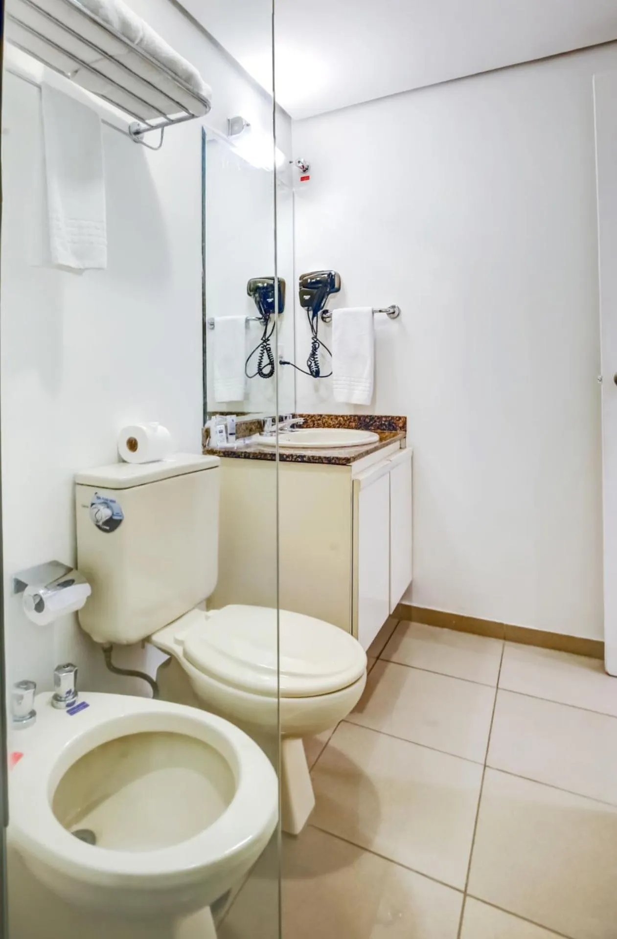 Bathroom in Roomo Transamerica SP Itaim Bibi