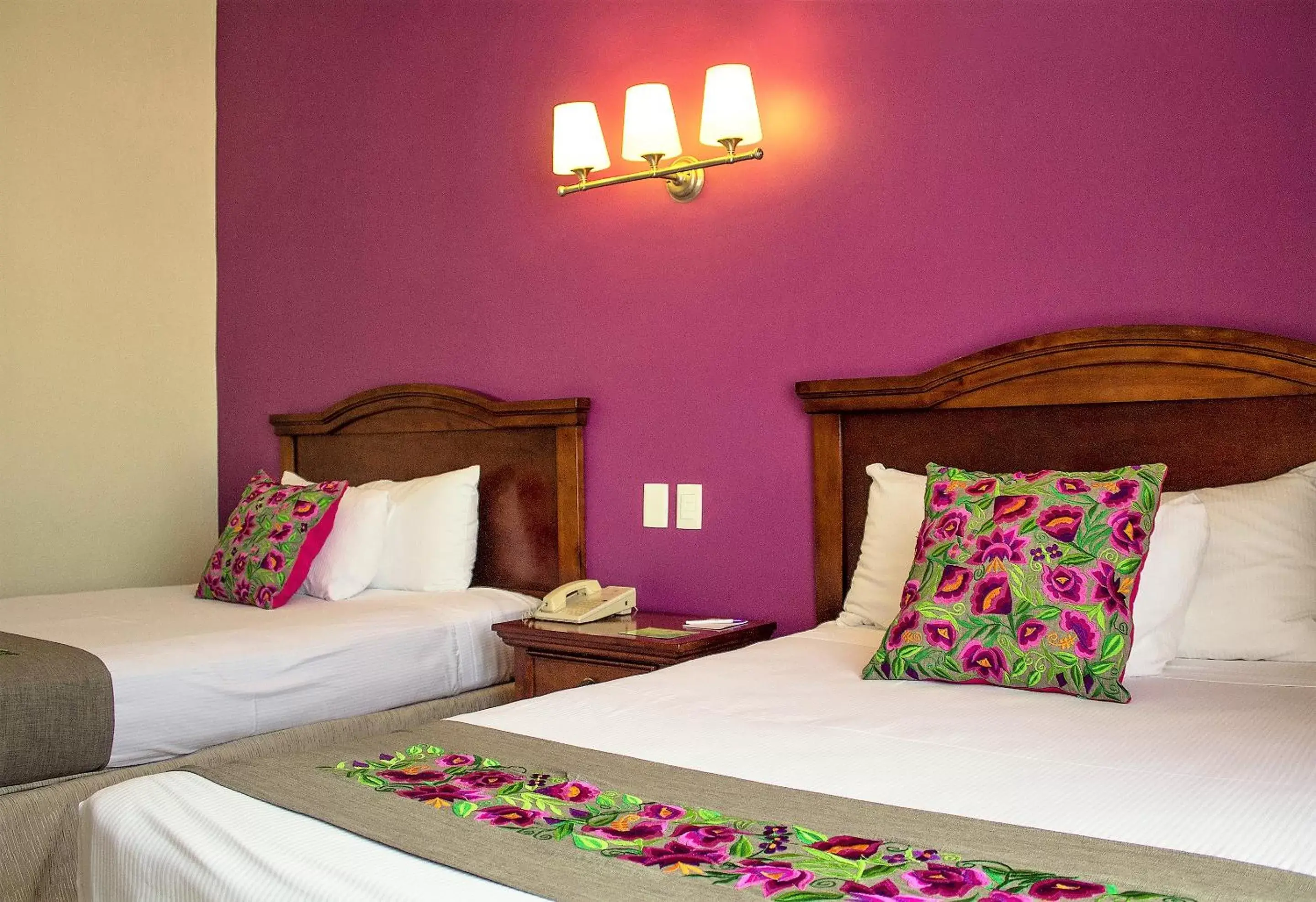 Photo of the whole room, Bed in Hotel Plaza Campeche