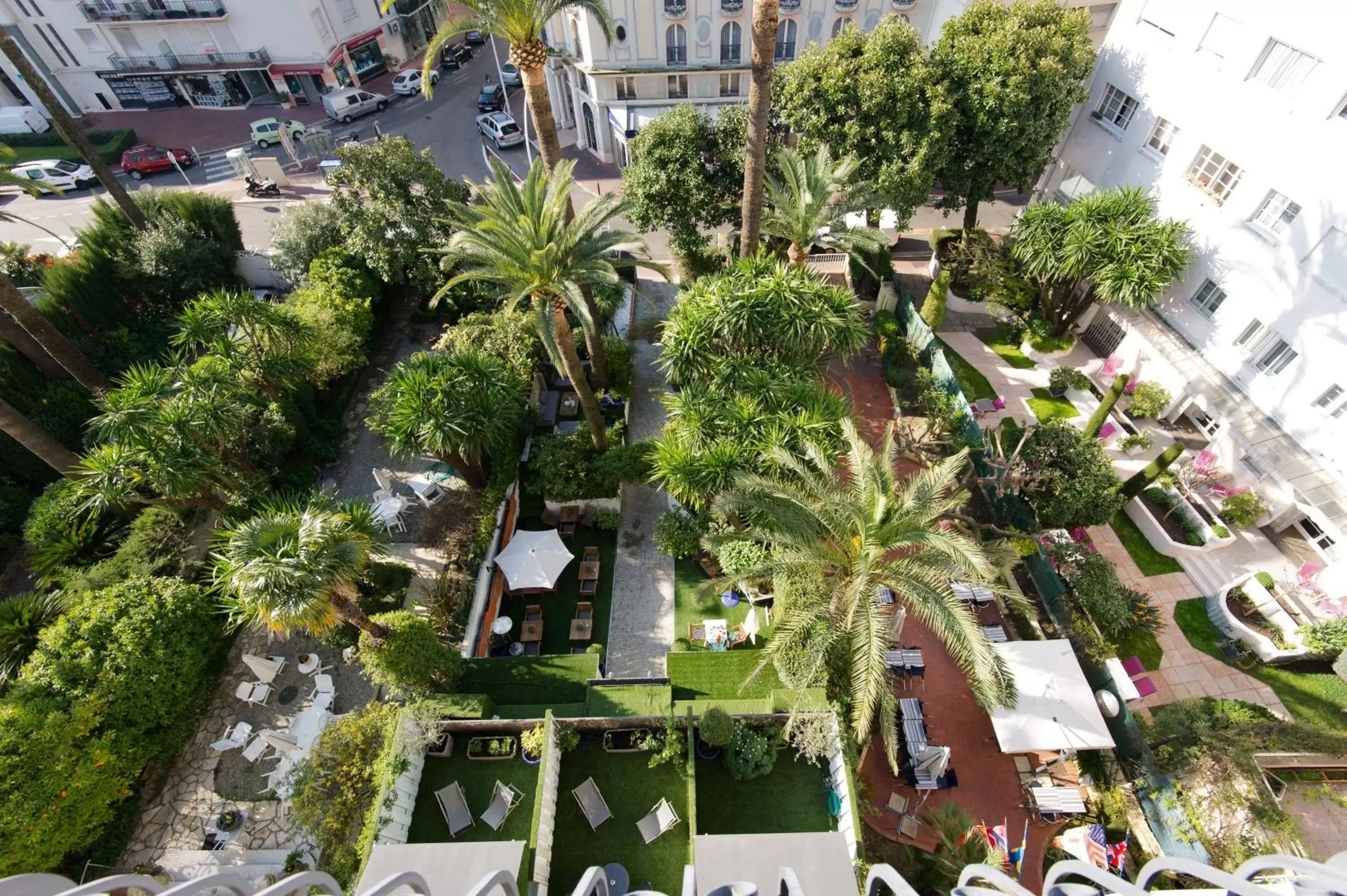 Bird's eye view, Bird's-eye View in Hôtel de Provence