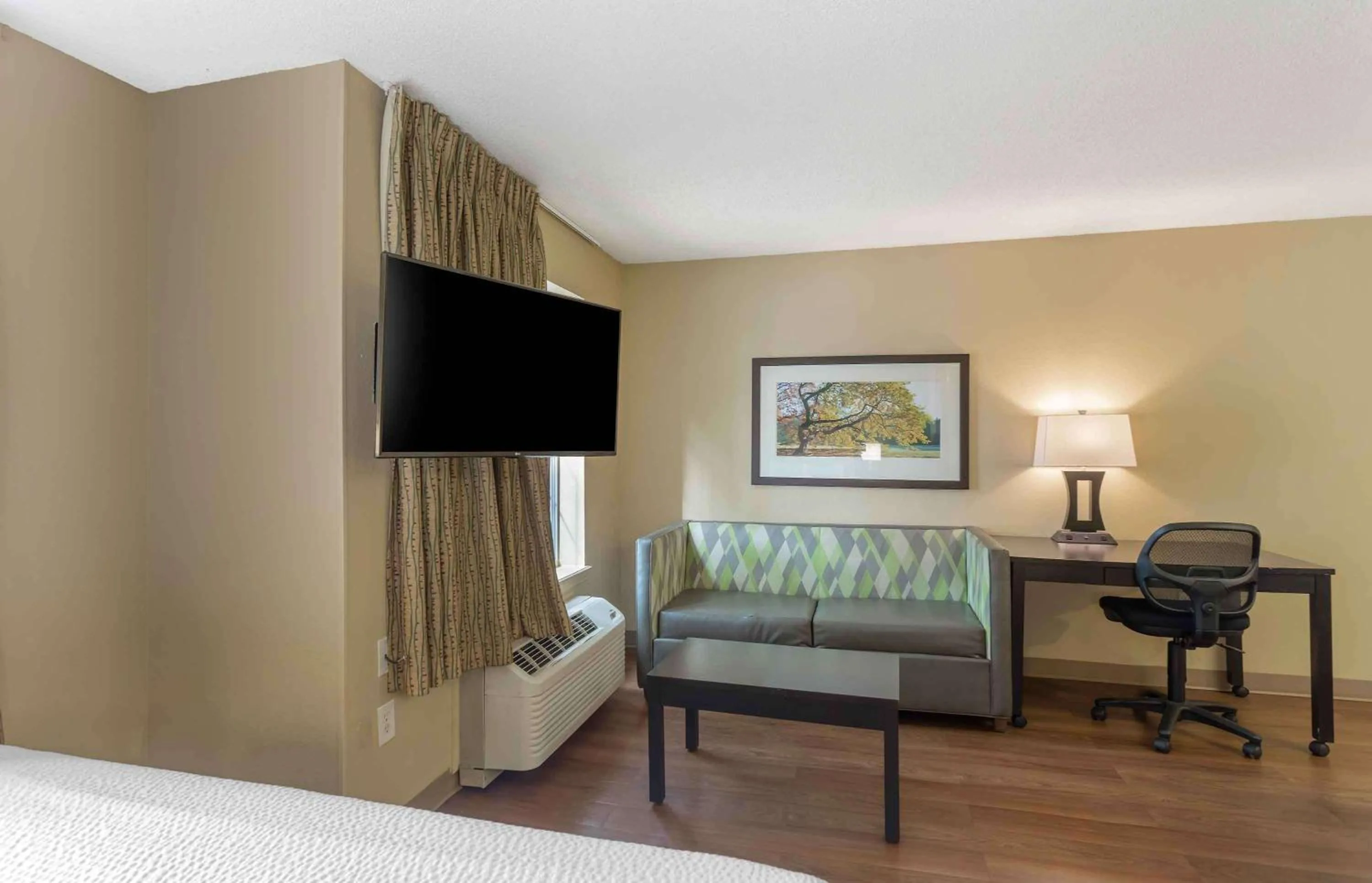 Bedroom, Bed in Extended Stay America Suites - Memphis - Airport