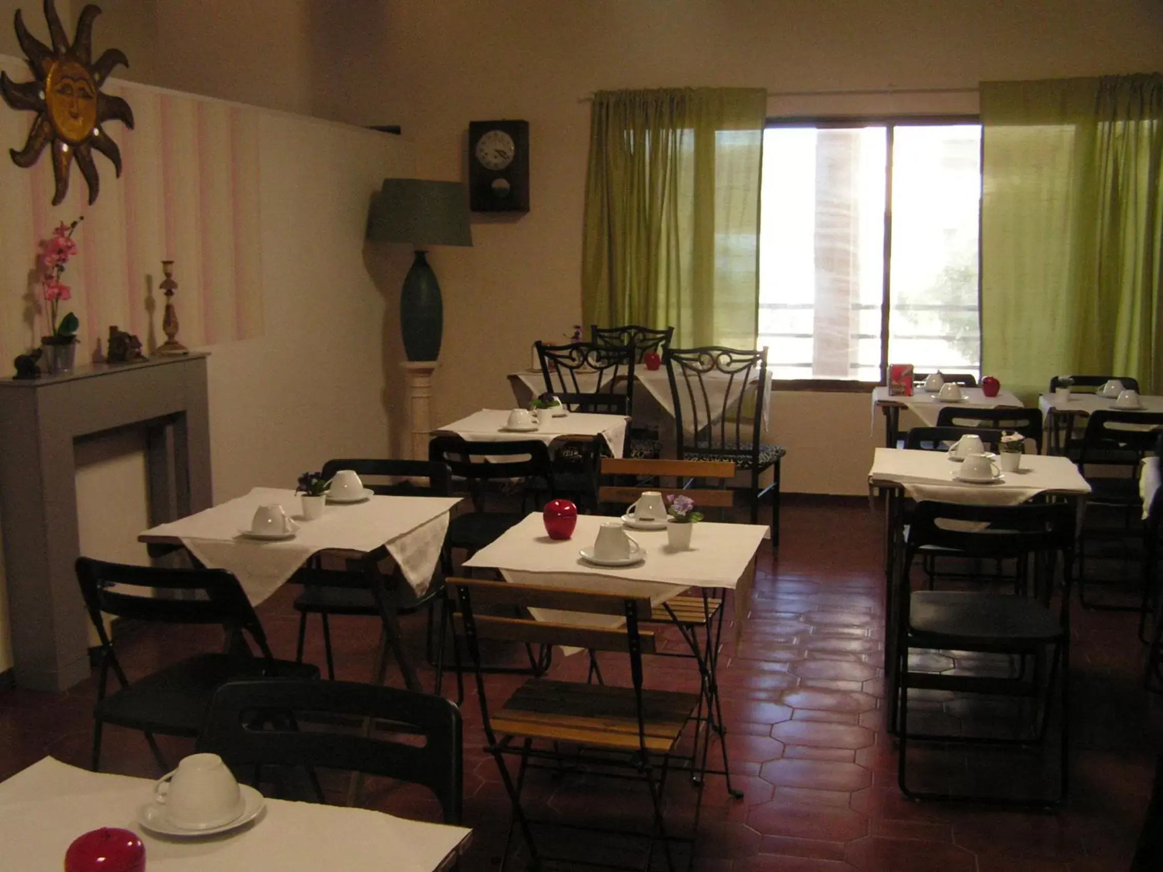 Lounge or bar, Restaurant/Places to Eat in Iberlagos