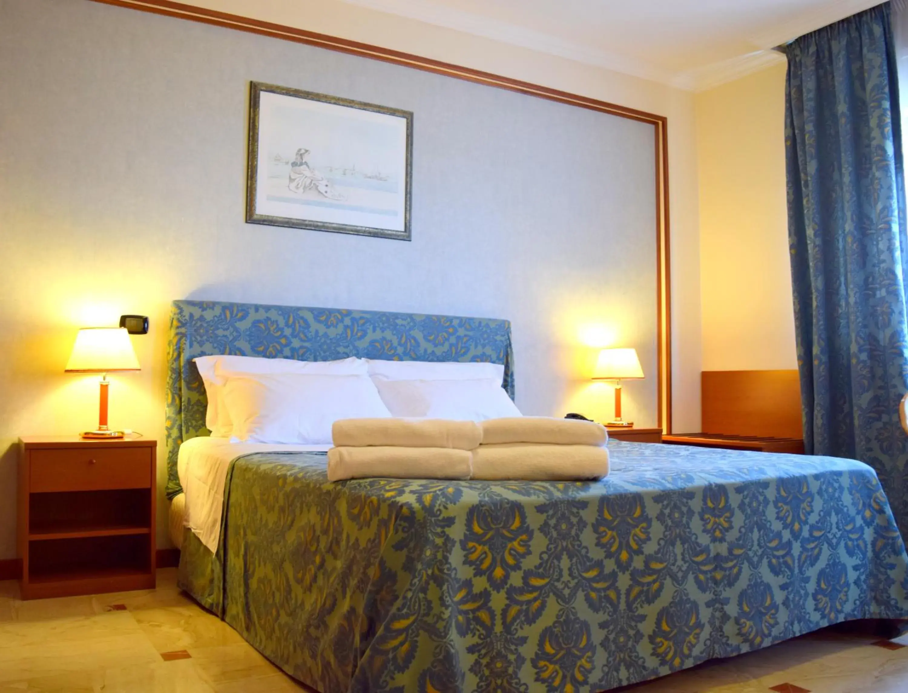 Photo of the whole room, Bed in Hotel President Pomezia