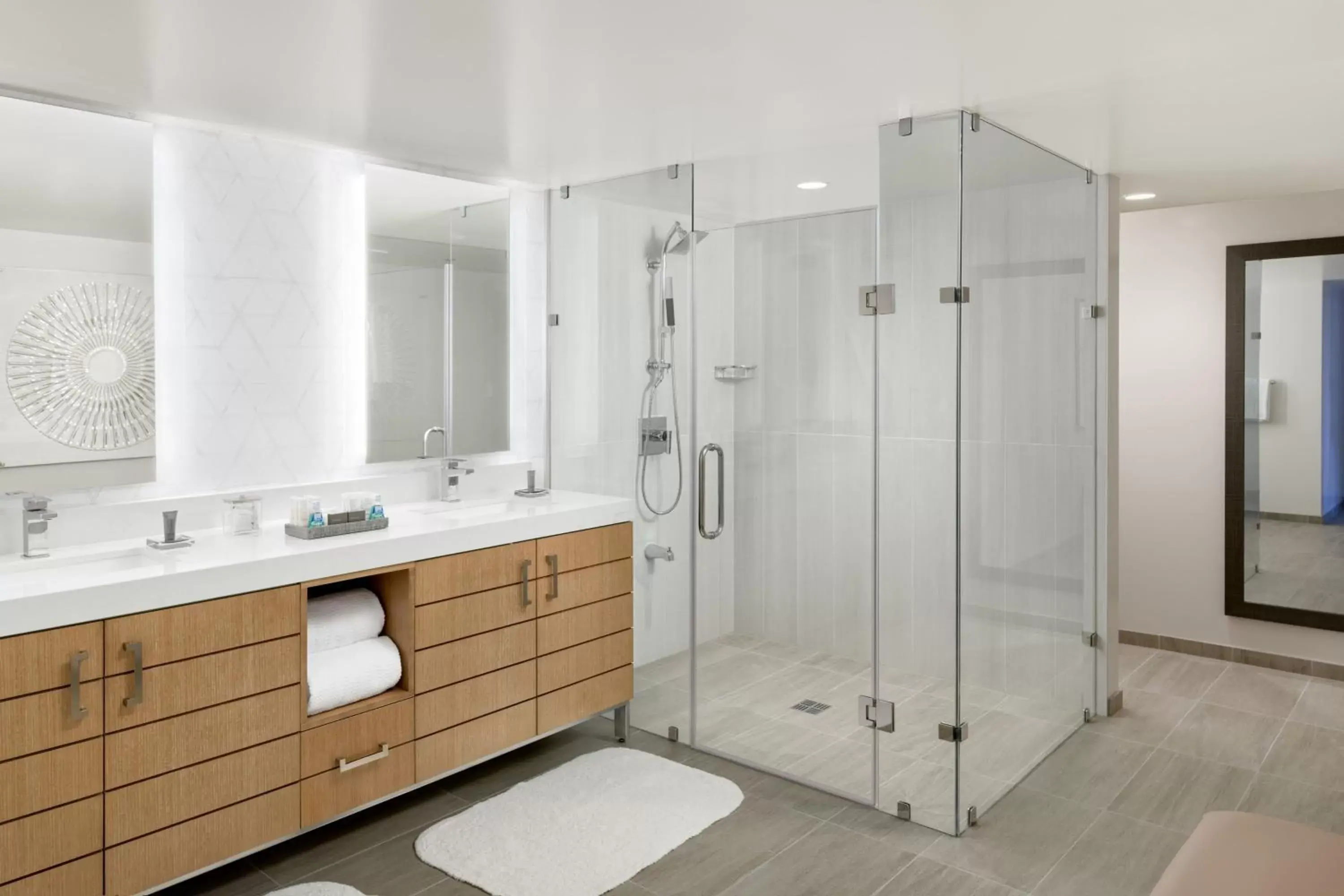 Bathroom in Waikiki Beach Marriott Resort & Spa