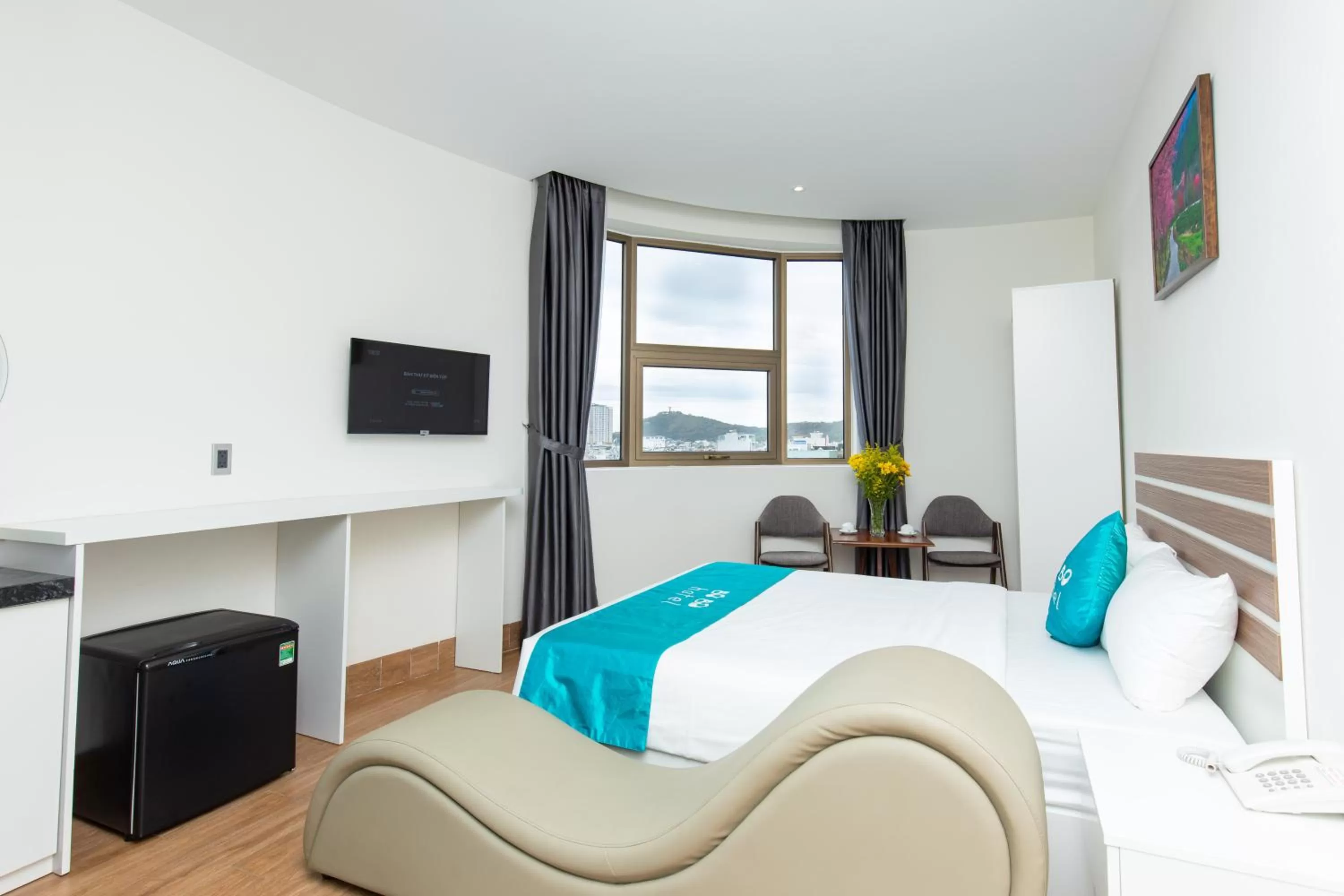 Photo of the whole room, Bed in BOBO Boutique Hotel