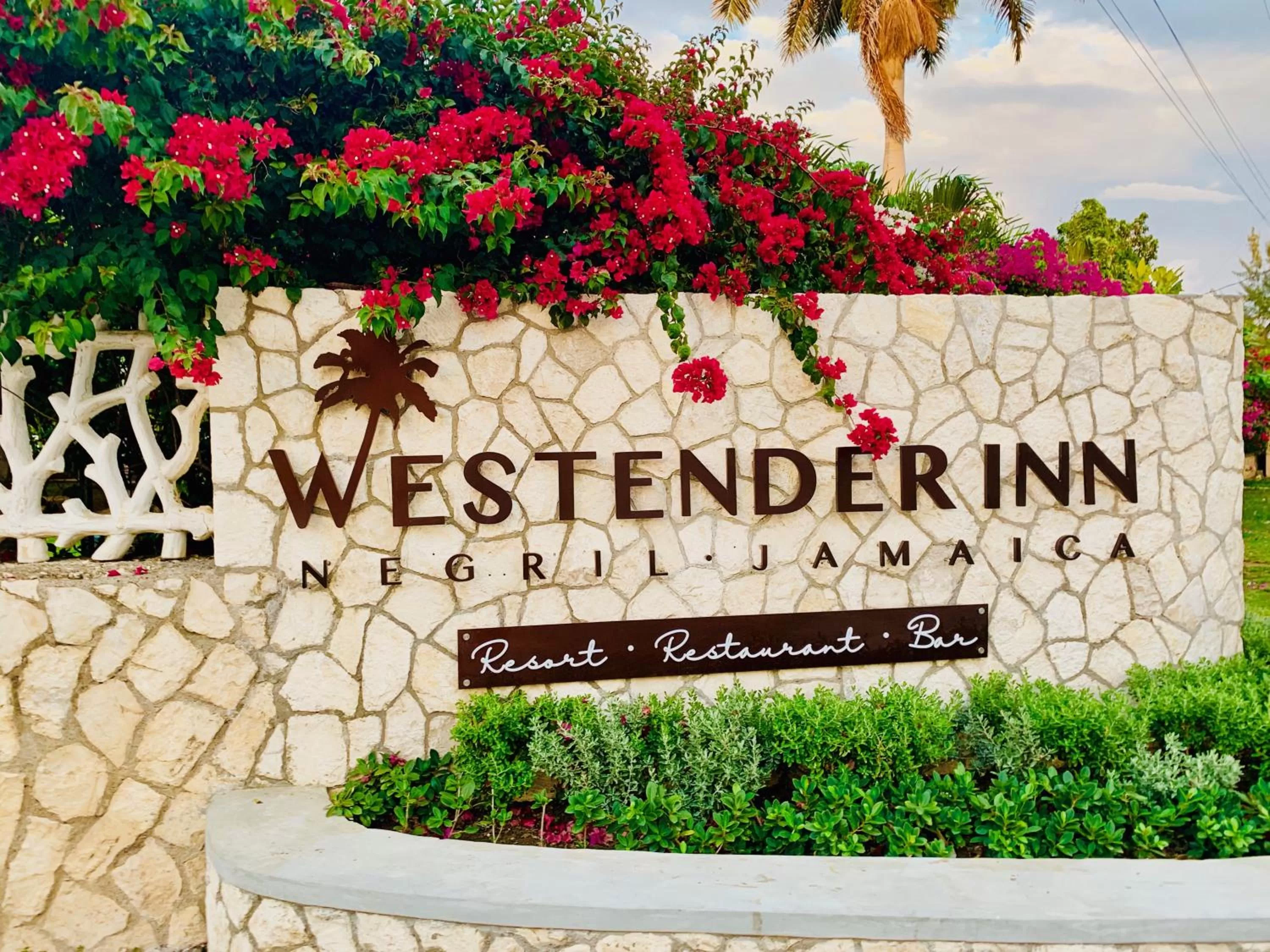 Facade/entrance in The Westender Inn