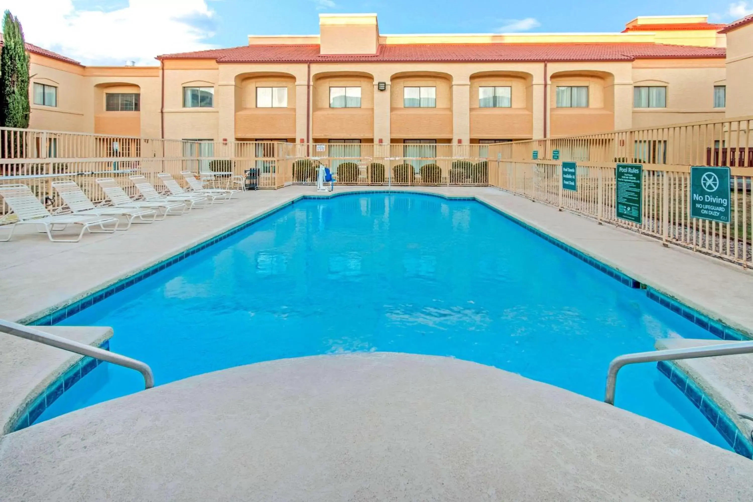 On site, Swimming Pool in La Quinta Inn by Wyndham Las Cruces Mesilla Valley