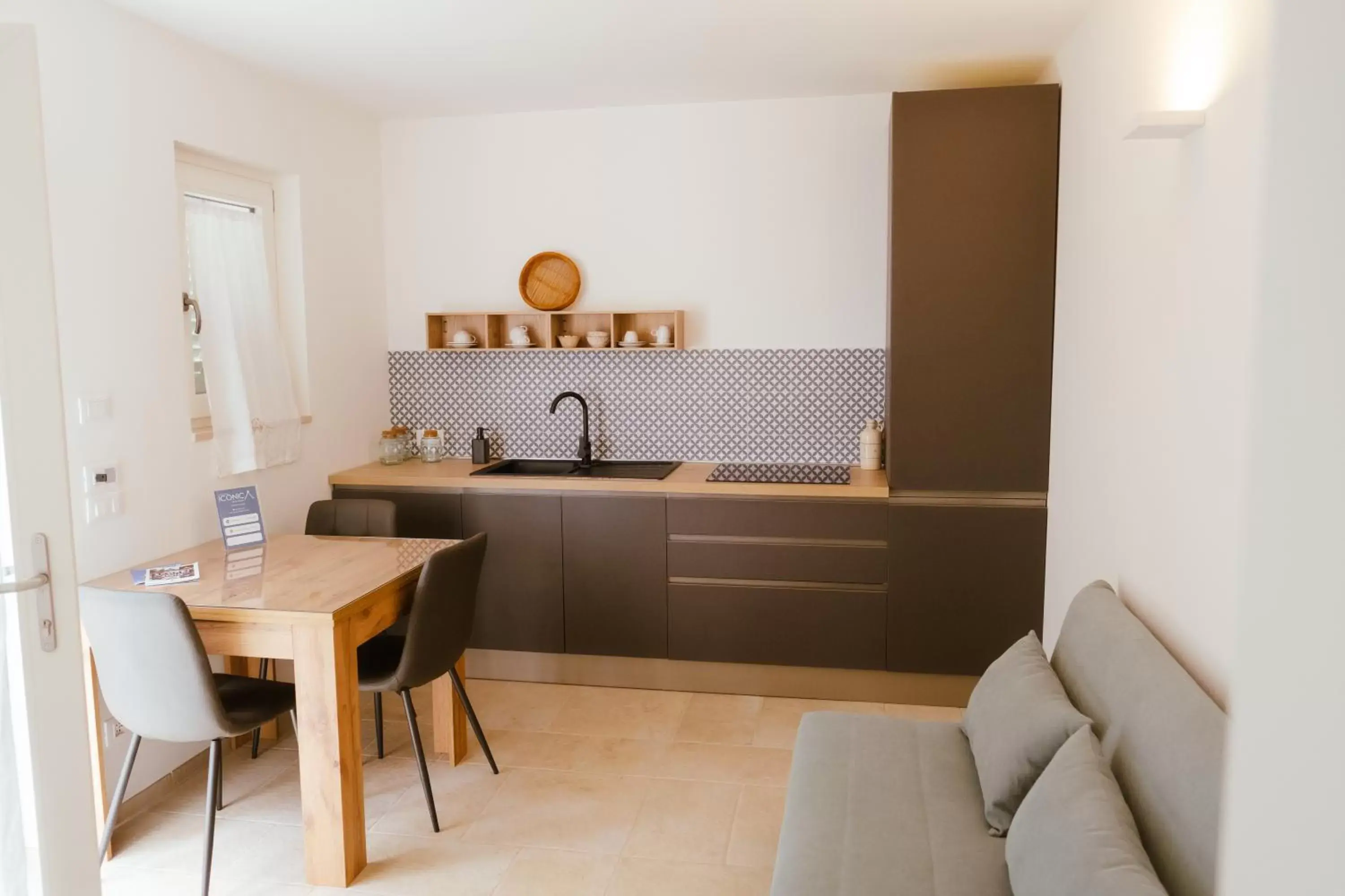 Kitchen/Kitchenette in Iconica Luxury Suites