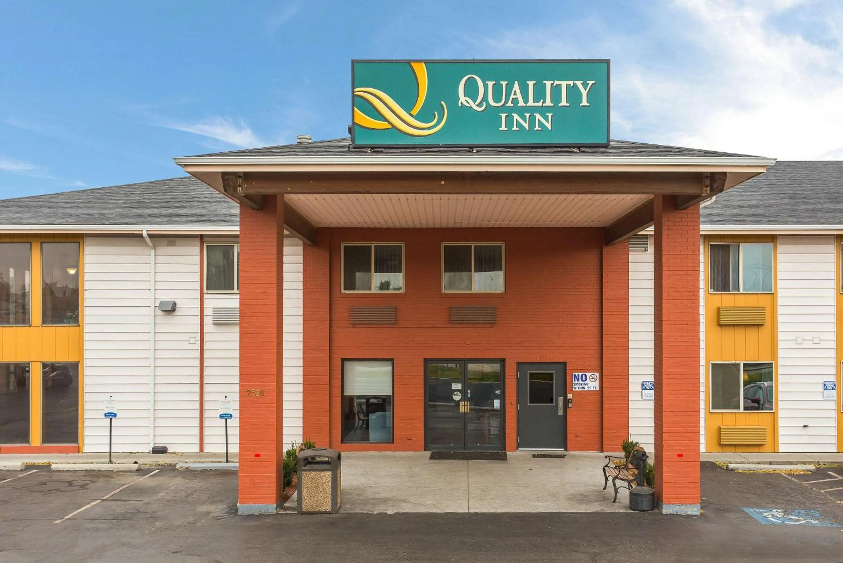 Property building in Quality Inn Airport