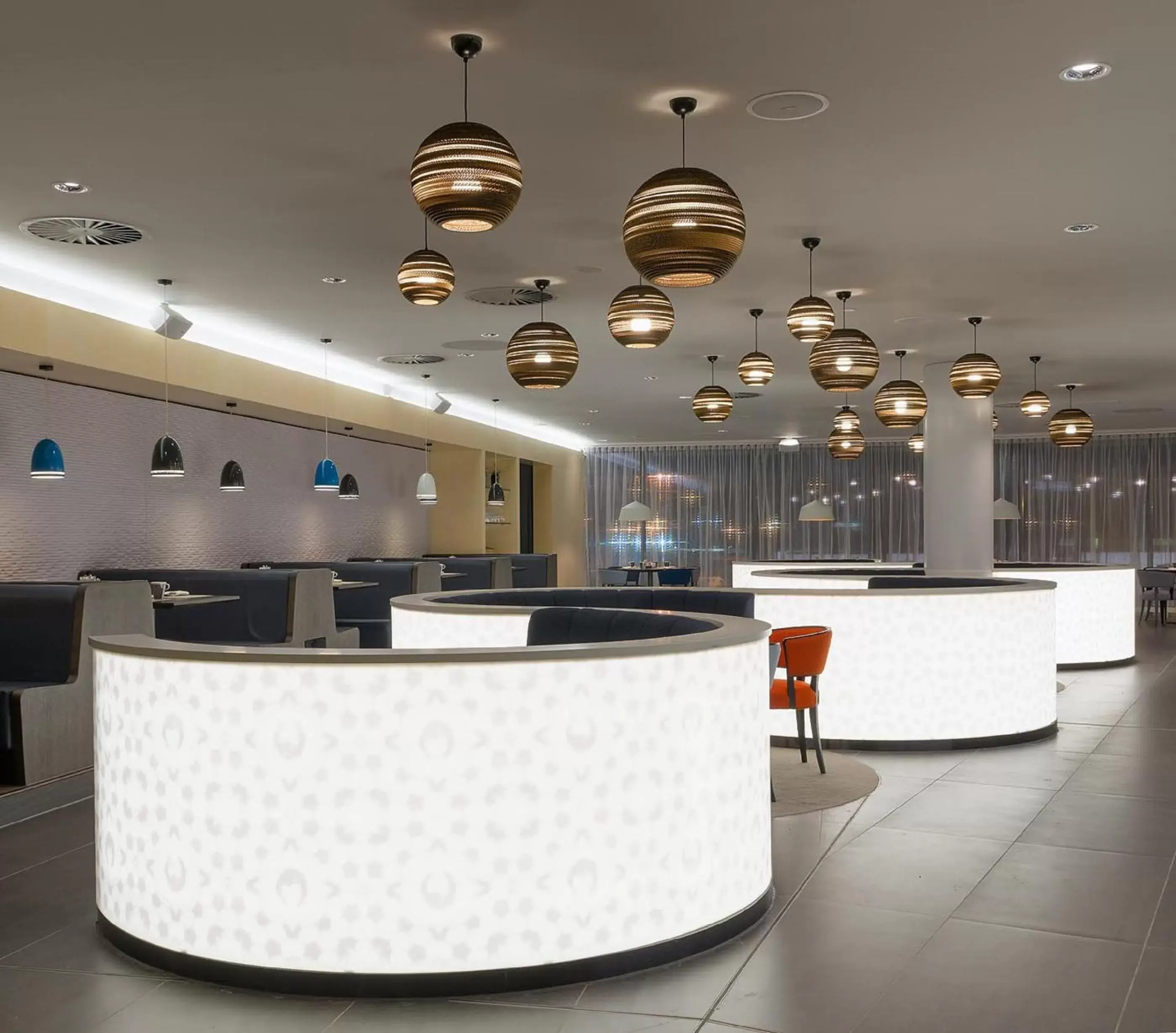 Restaurant/places to eat, Lobby/Reception in Radisson Blu Manchester Airport