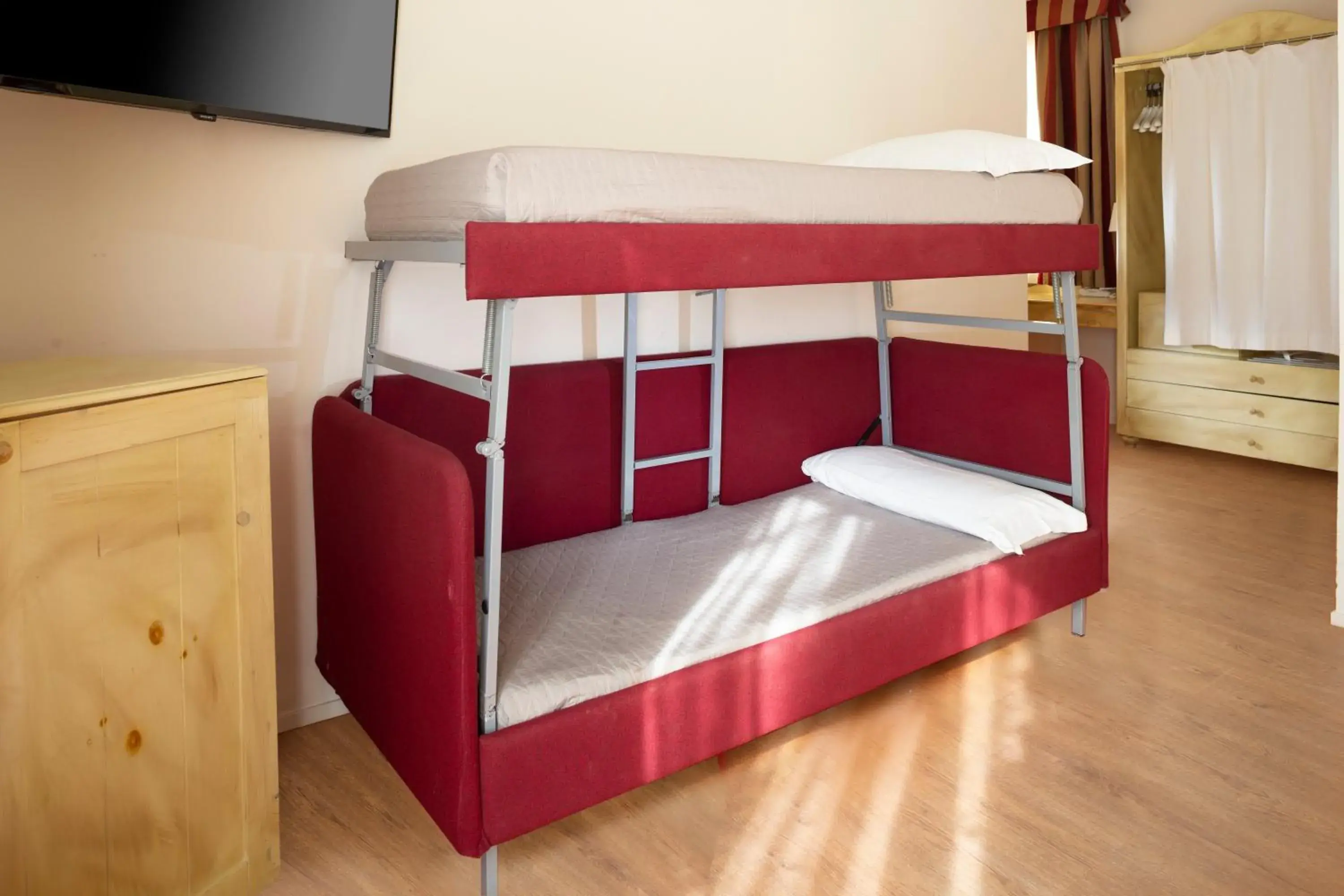 Bunk Bed in Hotel LaMorosa