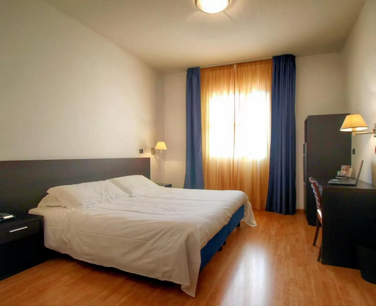 Bedroom, Bed in Hotel Majesty Bari Bedroom, Bed in Hotel Majesty Bari