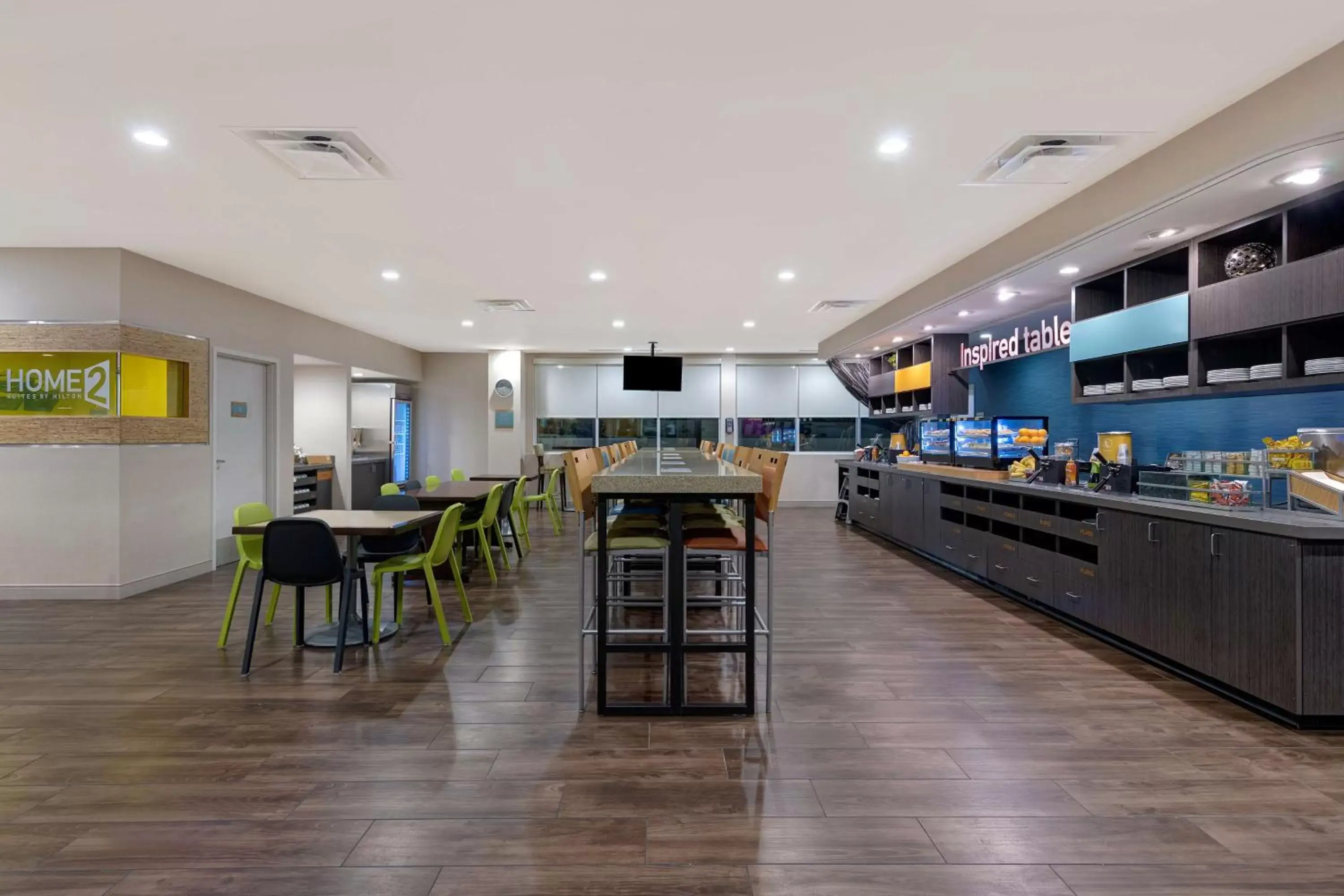 Breakfast, Restaurant/Places to Eat in Home2 Suites by Hilton Orlando International Drive South