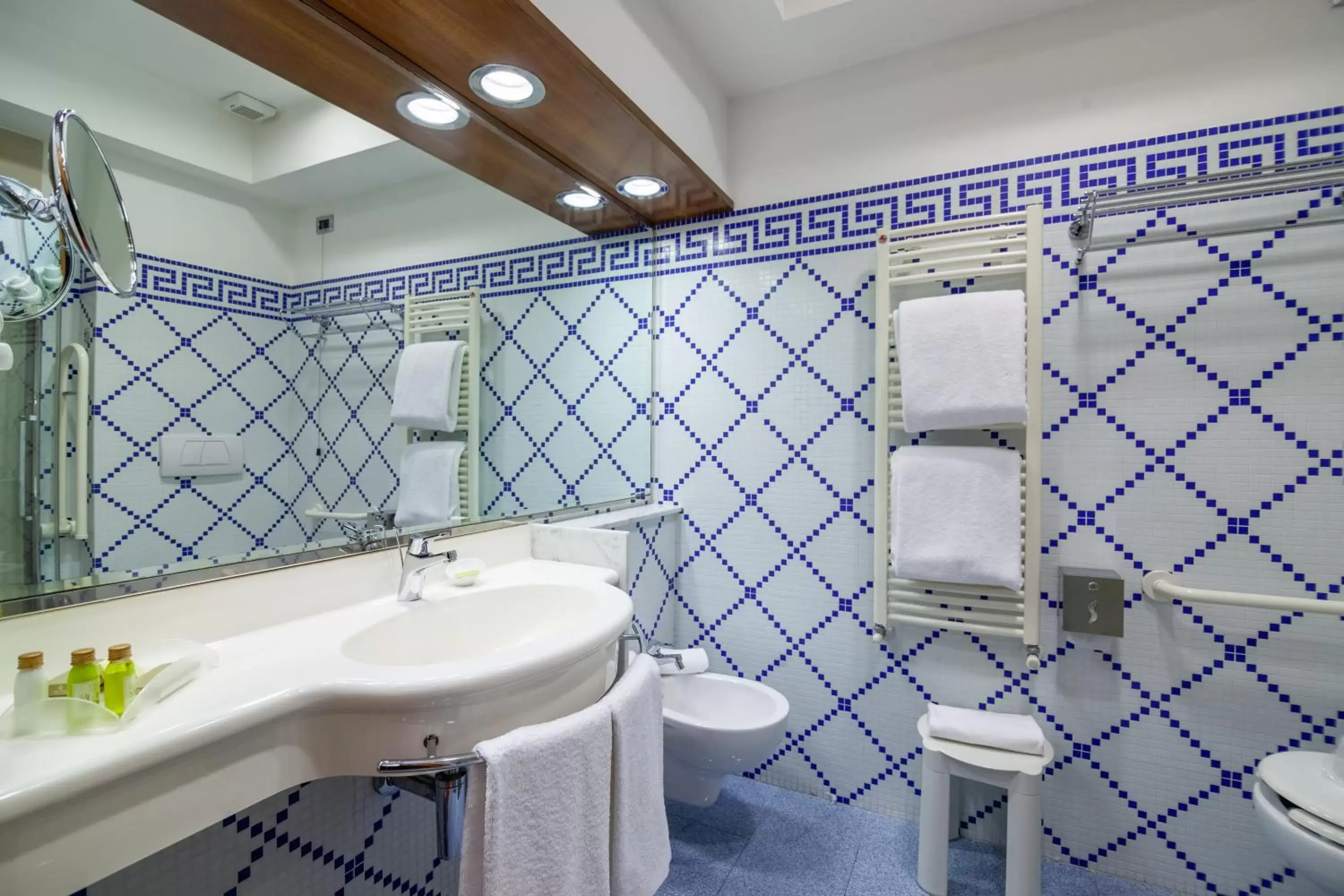 Bathroom in Hotel Ilaria