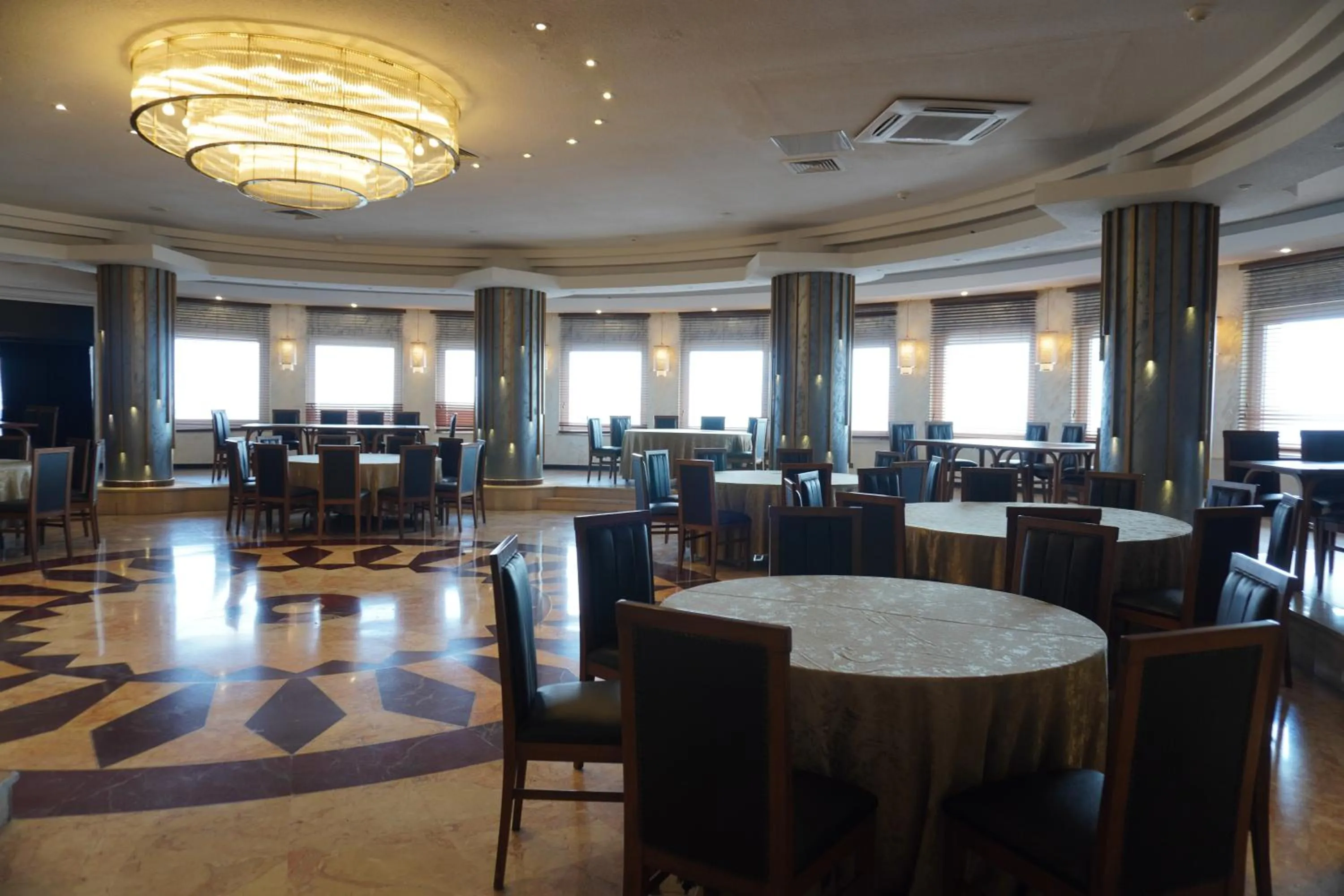 Restaurant/places to eat in Anadolu Hotels Esenboga Thermal