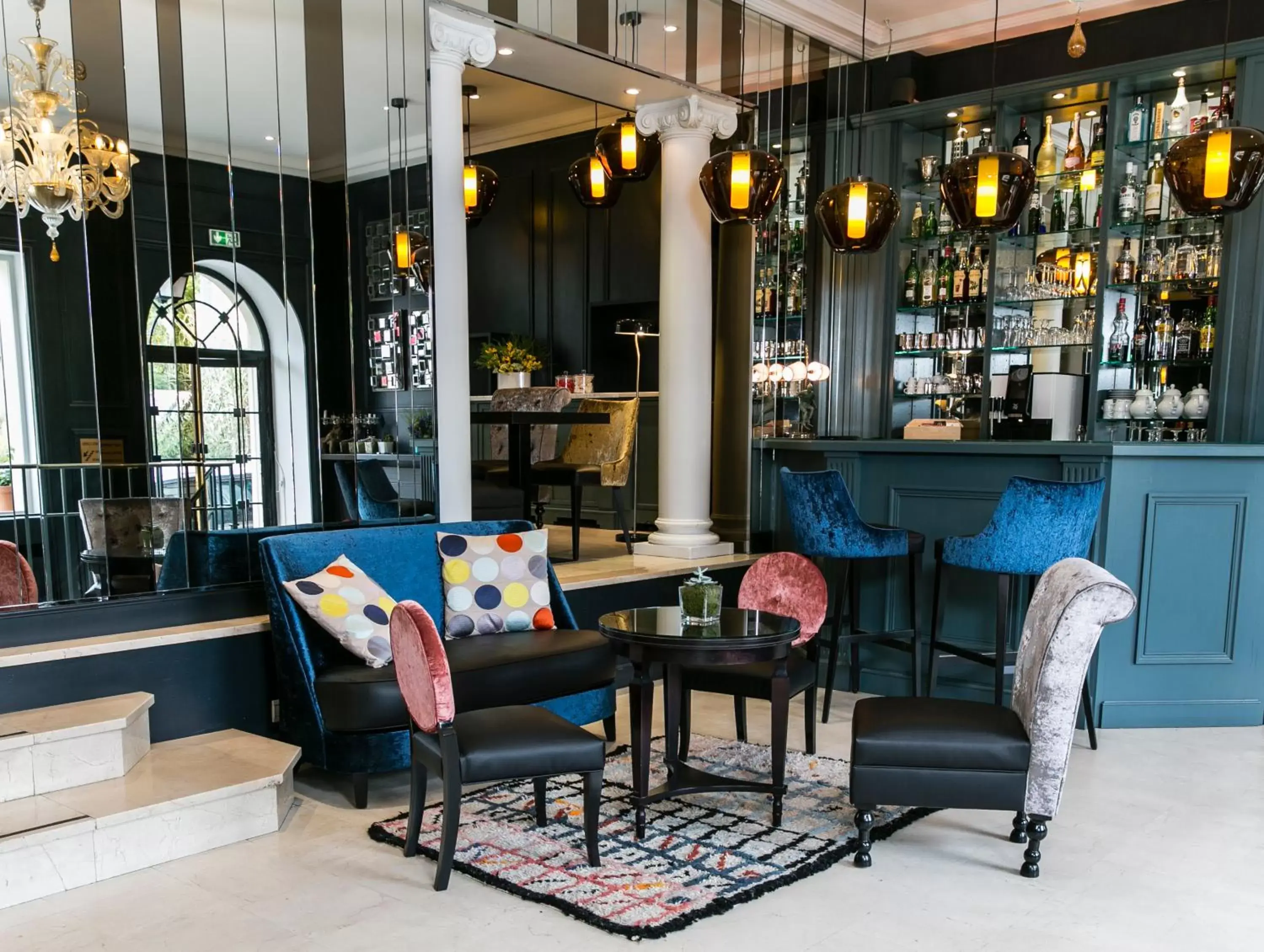Lobby or reception, Lounge/Bar in Hotel de Neuville Arc de Triomphe