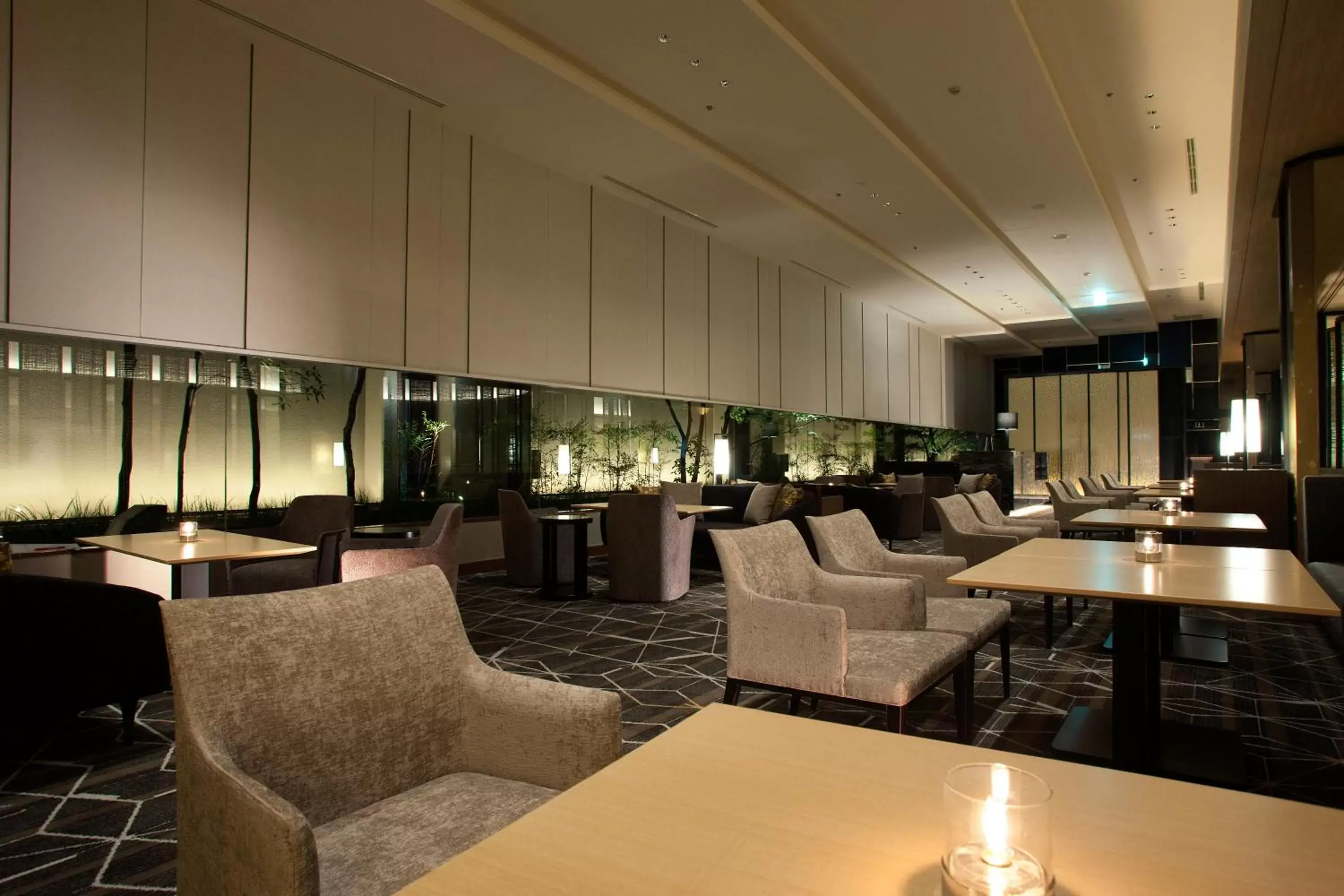 Lounge or bar, Restaurant/Places to Eat in Kanazawa Tokyu Hotel