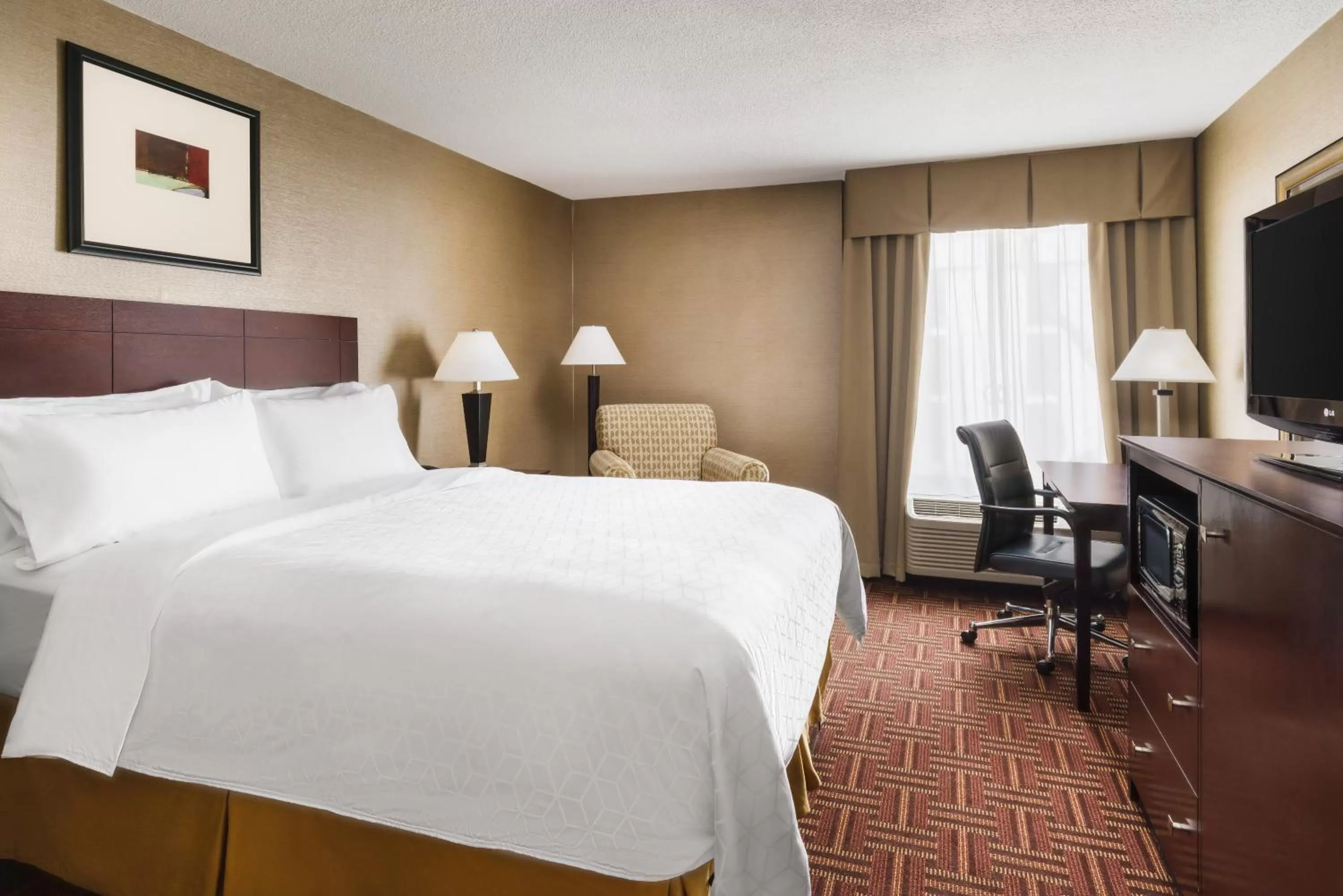 Photo of the whole room, Bed in Holiday Inn Express Boston Brockton by IHG