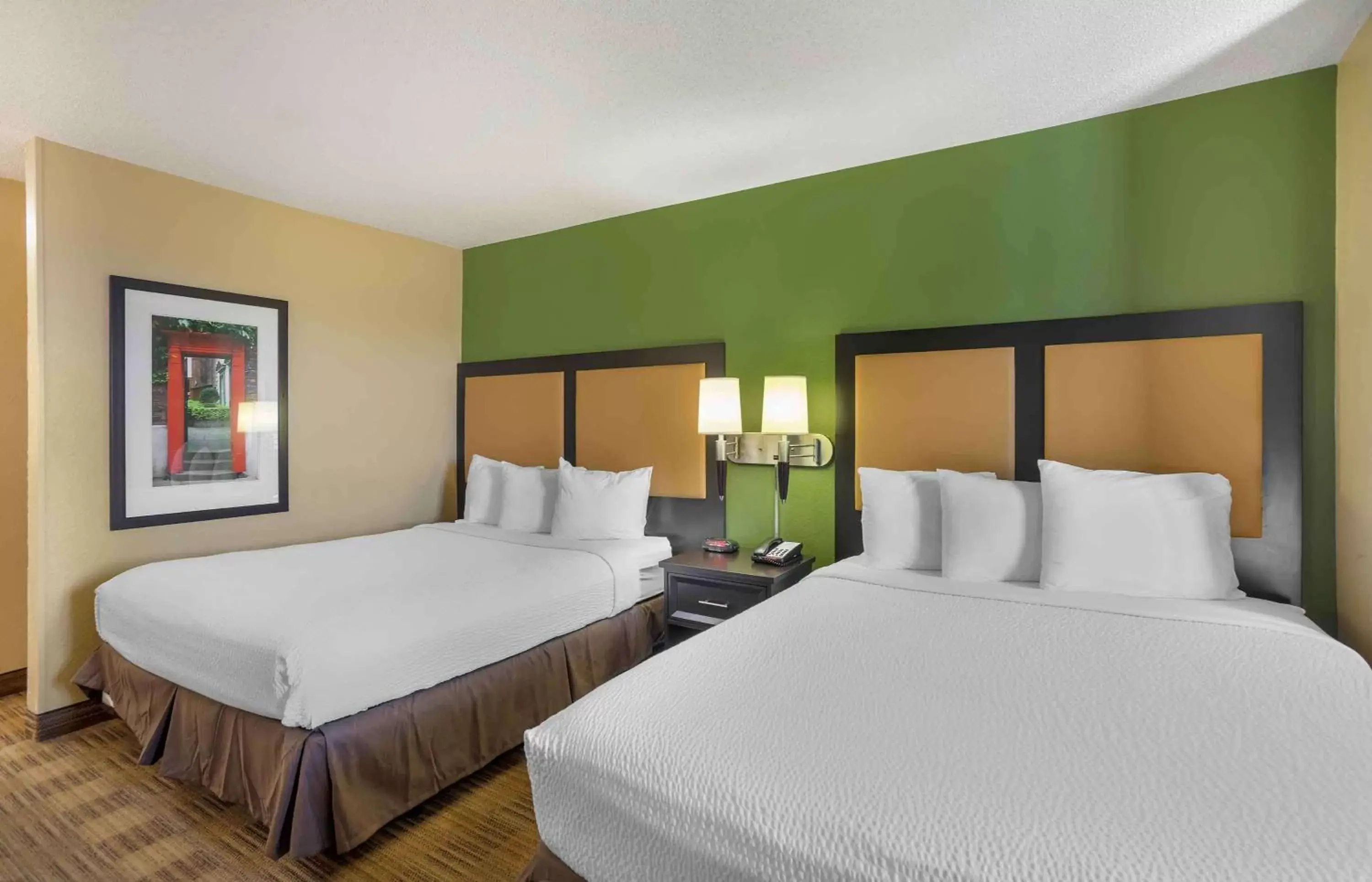 Bedroom, Bed in Extended Stay America Select Suites - Raleigh - RDU Airport