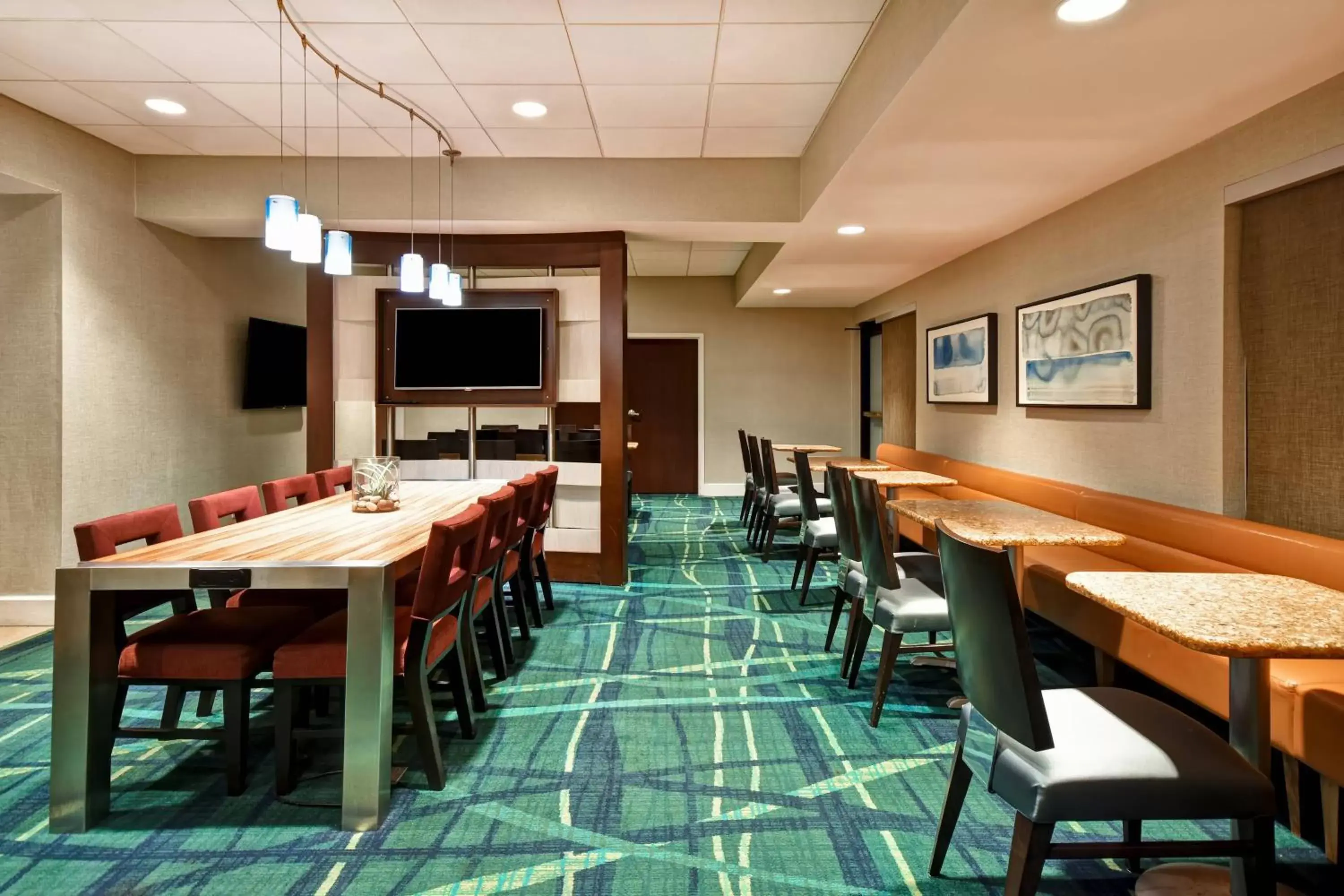 Breakfast, Restaurant/Places to Eat in SpringHill Suites by Marriott Baltimore BWI Airport