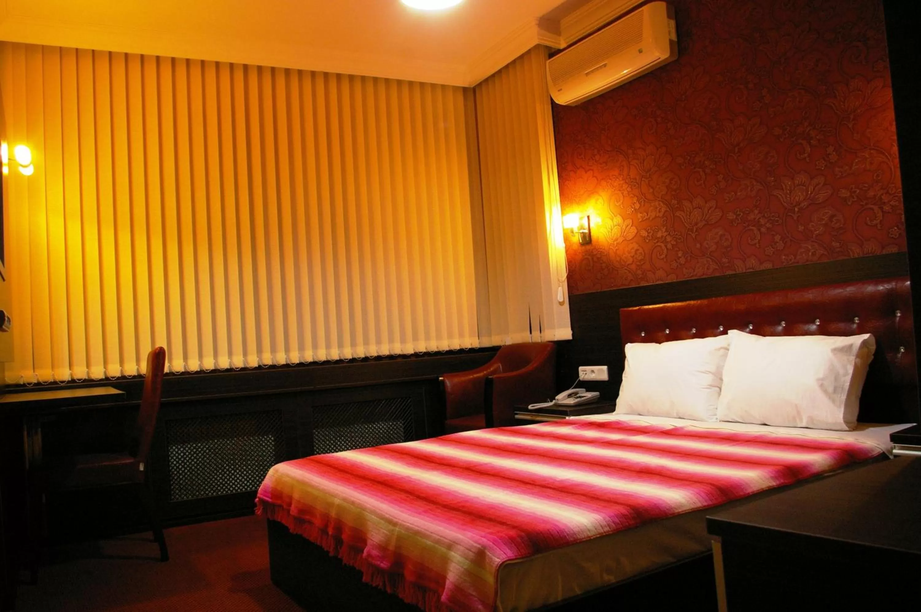 Guests, Bed in Hopa Heyamo Hotel