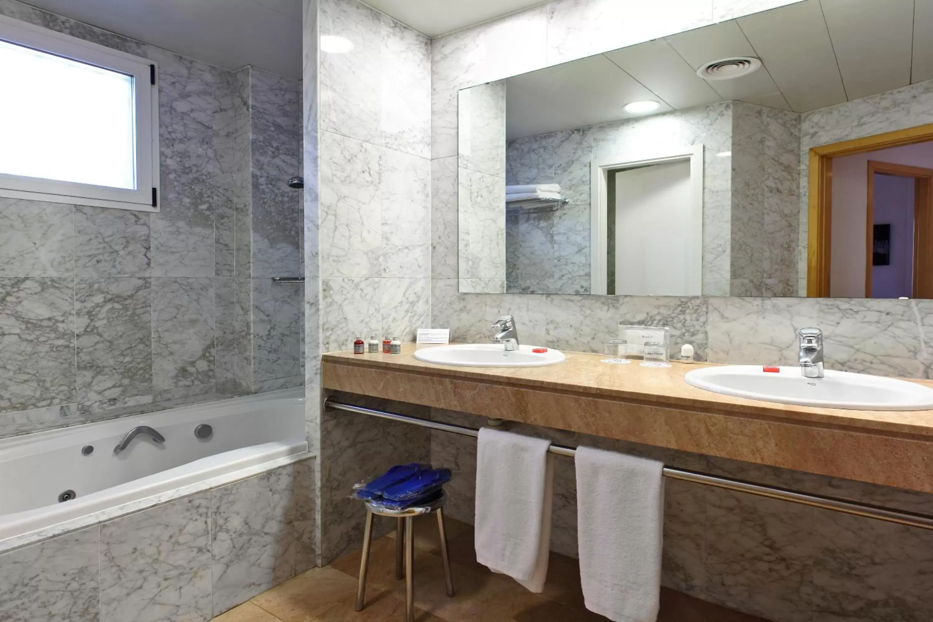 Bathroom in Gran Hotel Reymar