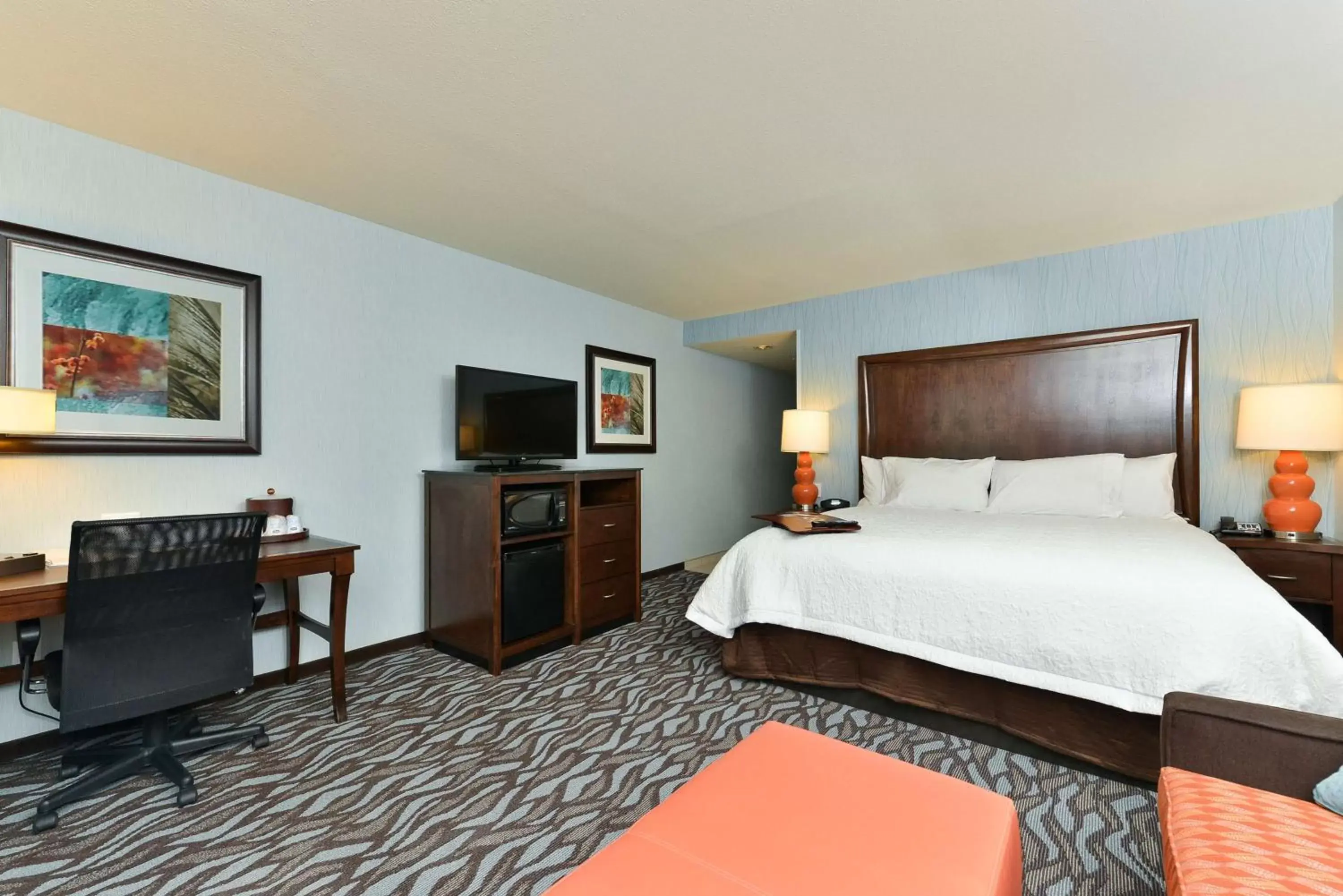 Bed in Hampton Inn Corning/Painted Post