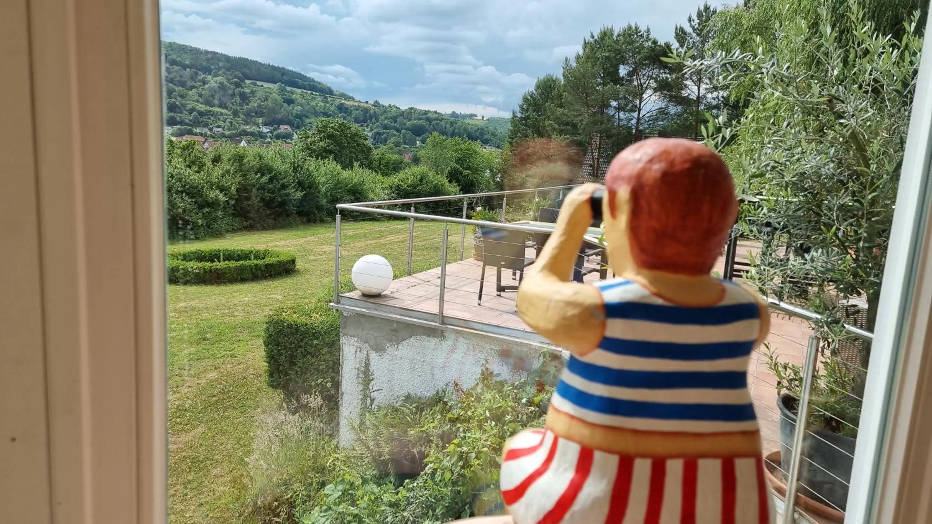 Natural landscape, Children in Sonnenhof