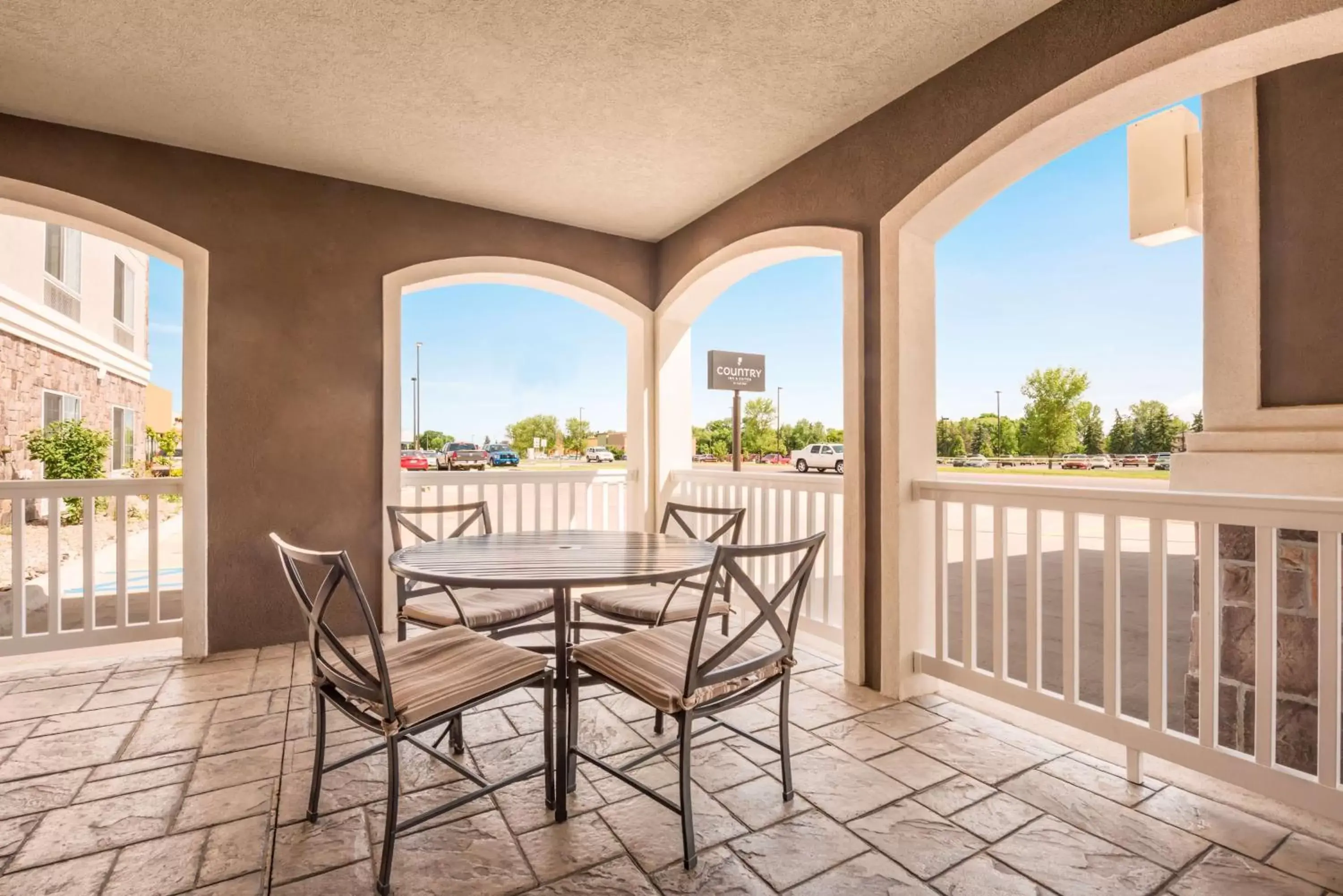 Patio, Balcony/Terrace in Country Inn & Suites by Radisson, Minot, ND