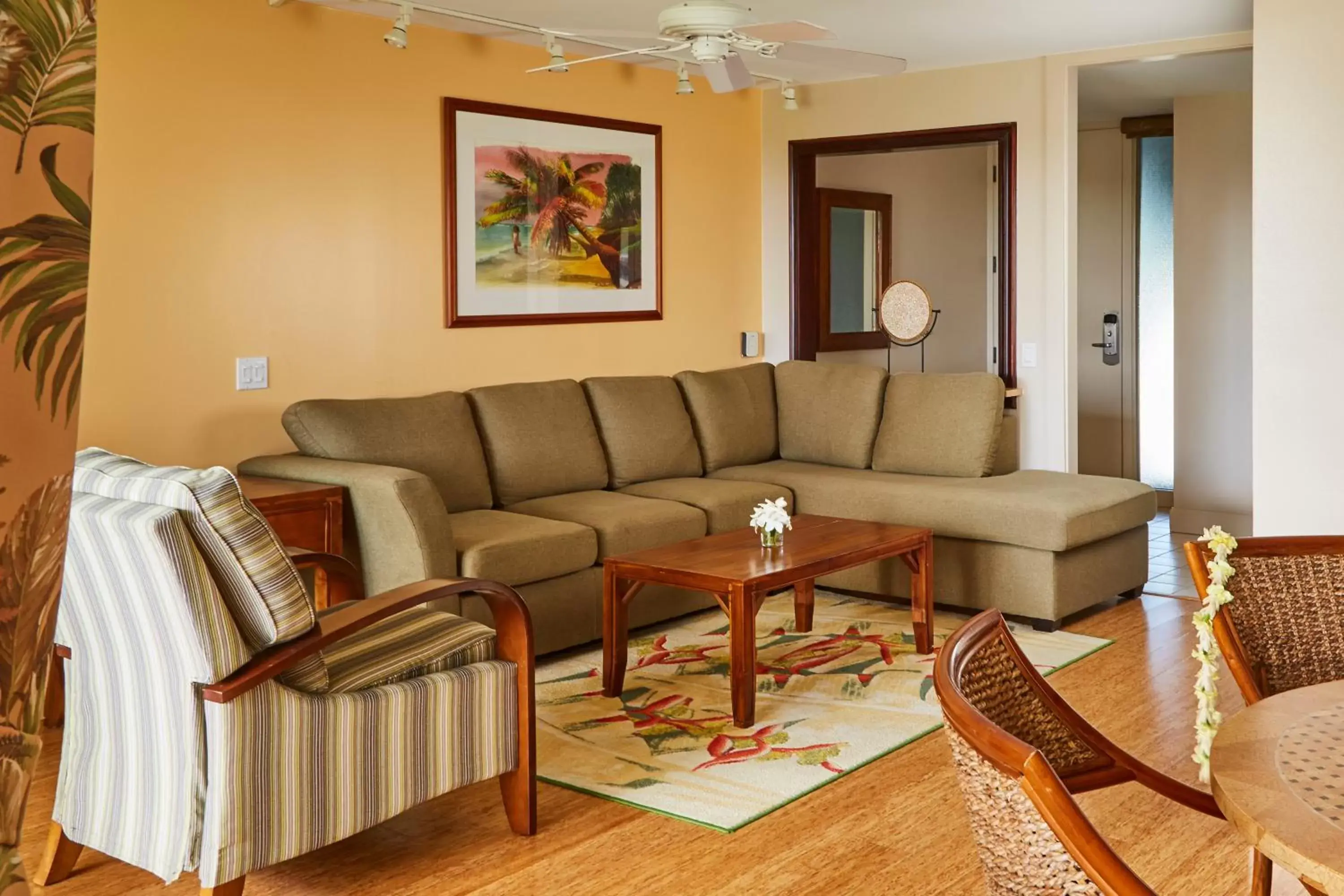 Living room, Seating Area in The Cliffs at Princeville