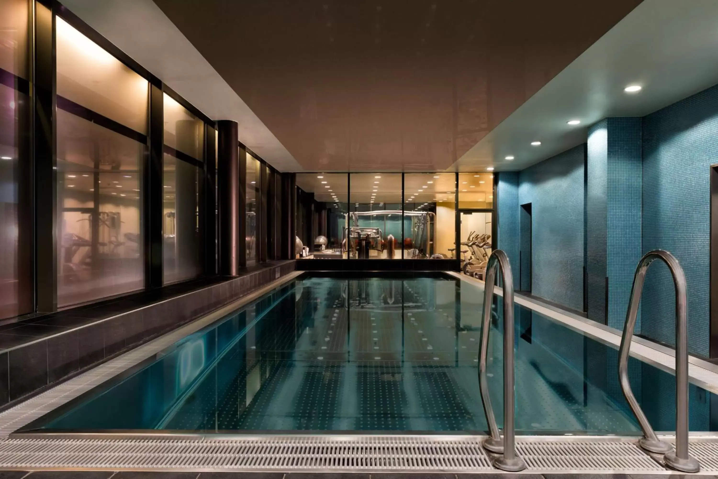Pool view, Swimming Pool in Adina Apartment Hotel Frankfurt Neue Oper