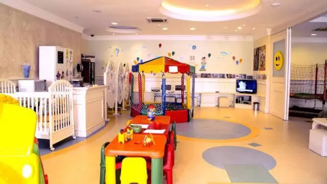 Kid's Club in Il Campanario