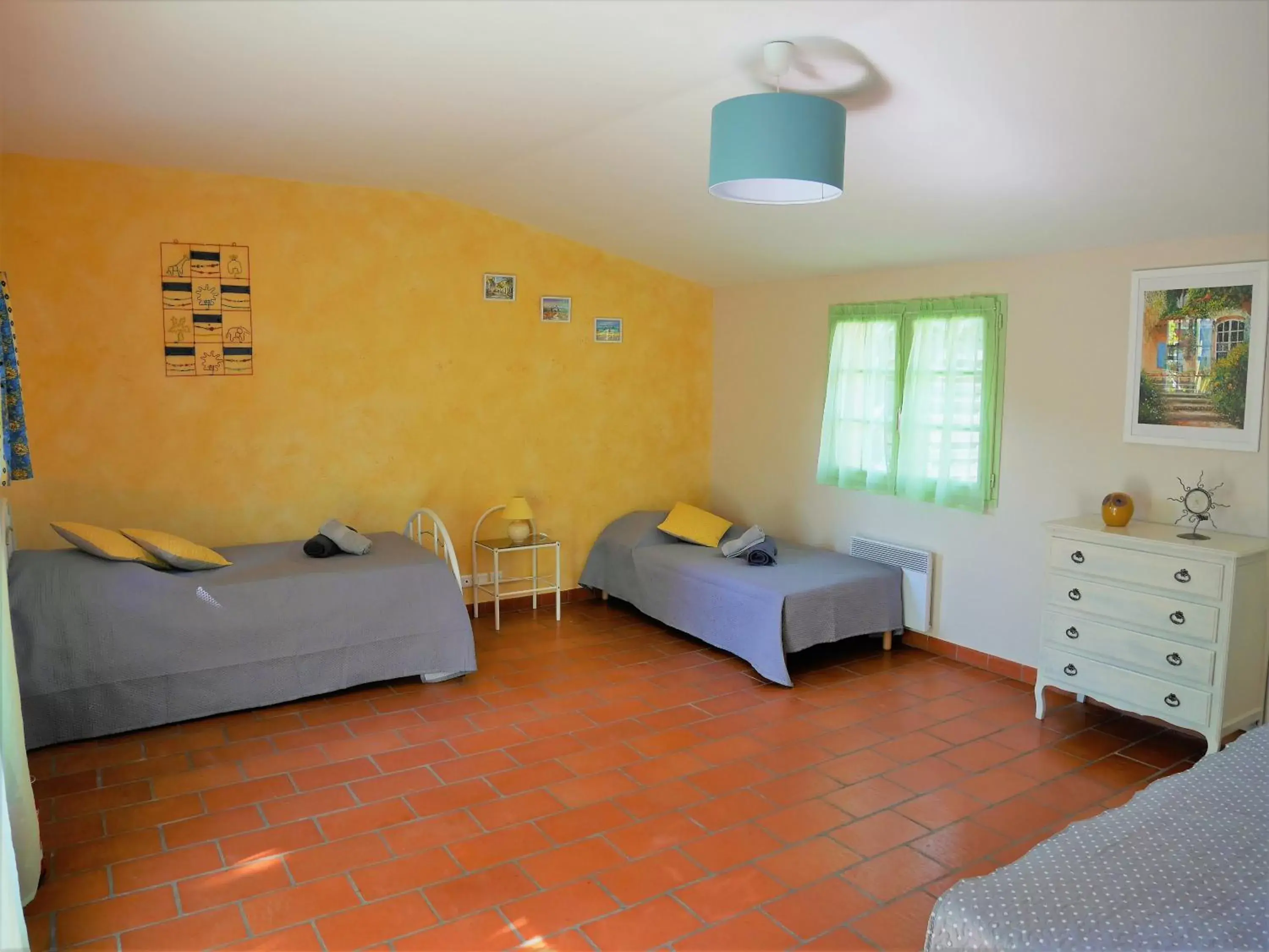 Quadruple Room - Disability Access in Le Mas des Oliviers Quadruple Room - Disability Access in Le Mas des Oliviers